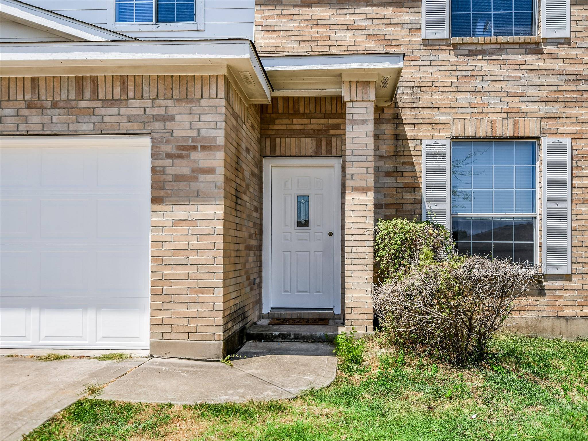 303 Banner Ave, Leander, TX 78641