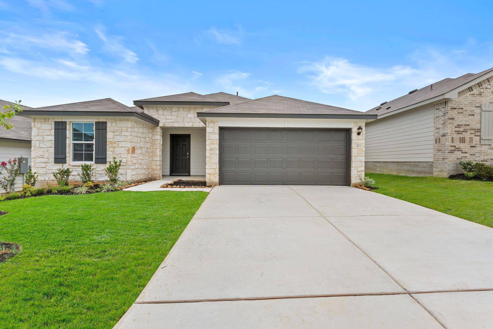 323 Boatman CV, Seguin, TX 78155