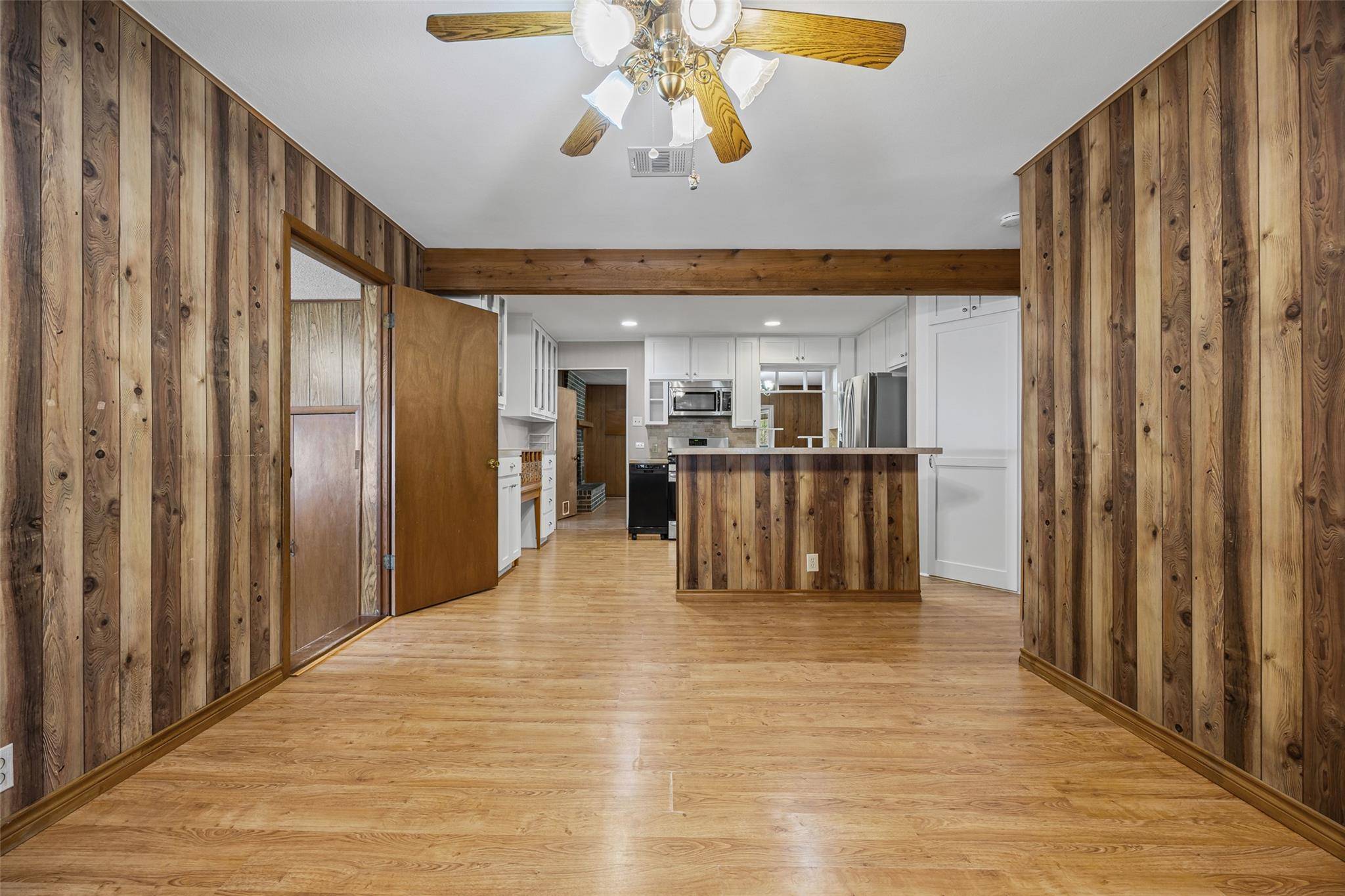 914 Plum ST, Lockhart, TX 78644