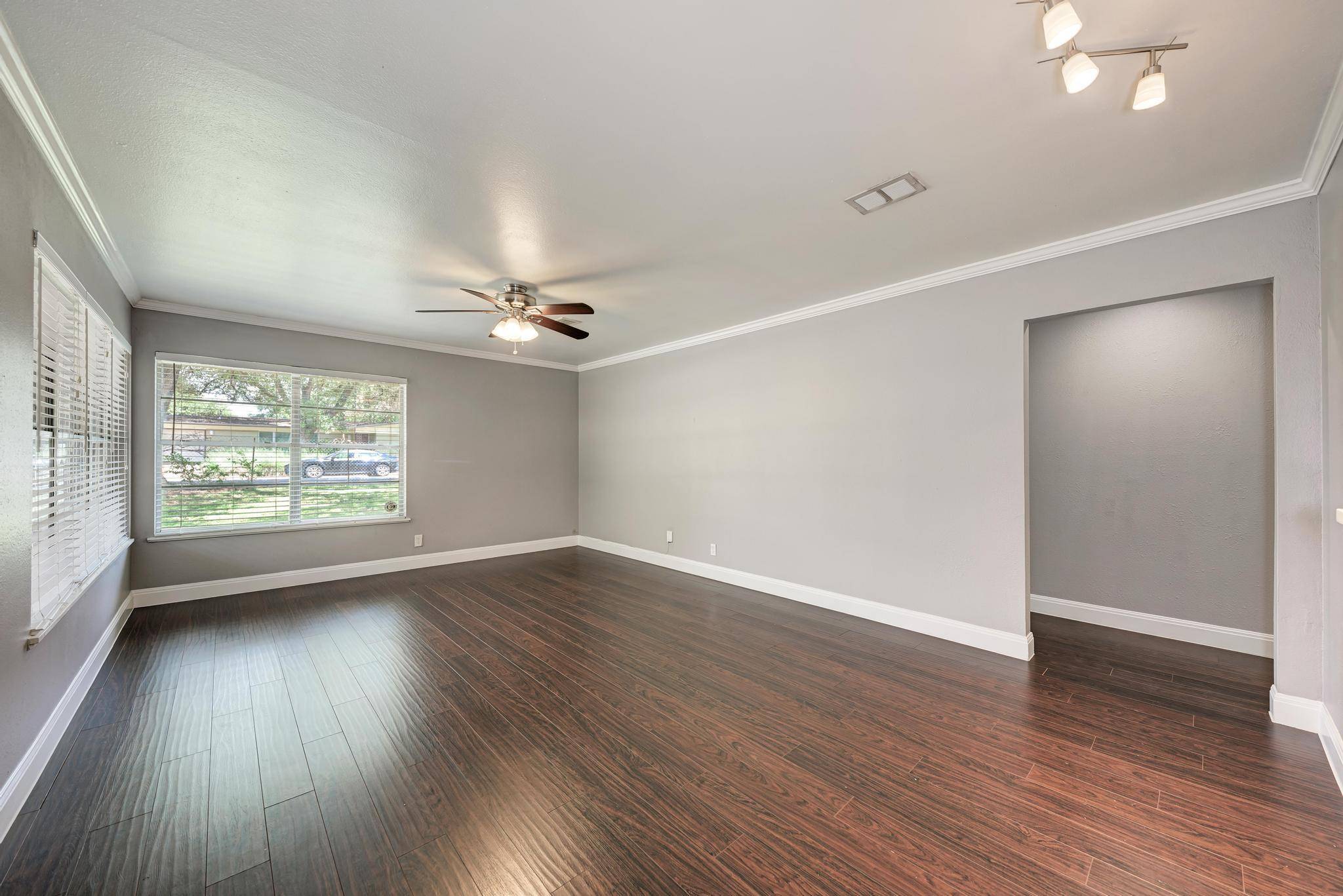 4504 Pack Saddle PASS, Austin, TX 78745