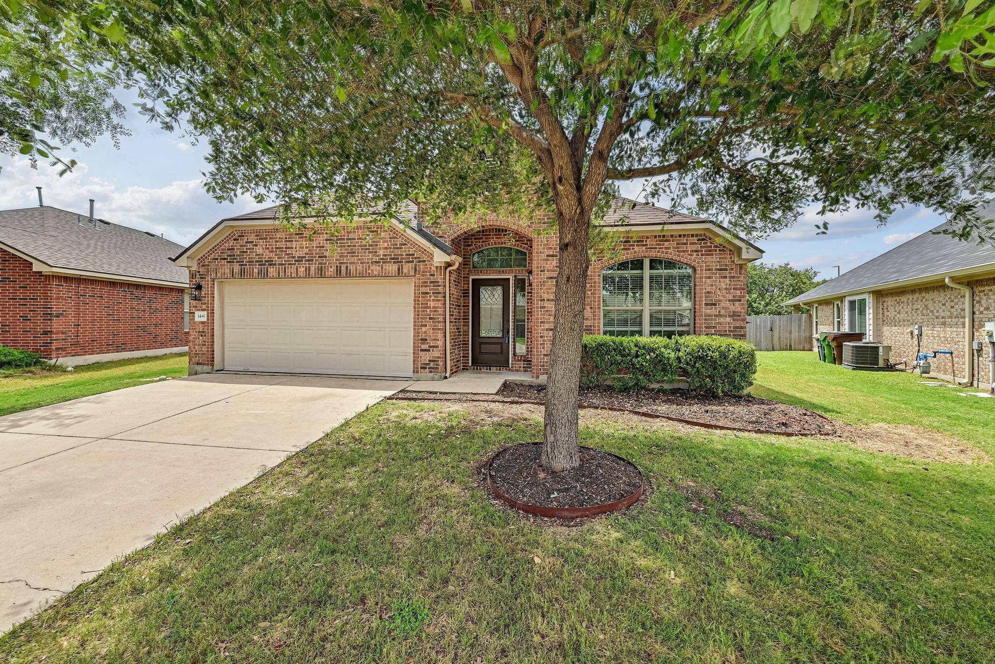 1441 Rainbow Parke DR, Round Rock, TX 78665