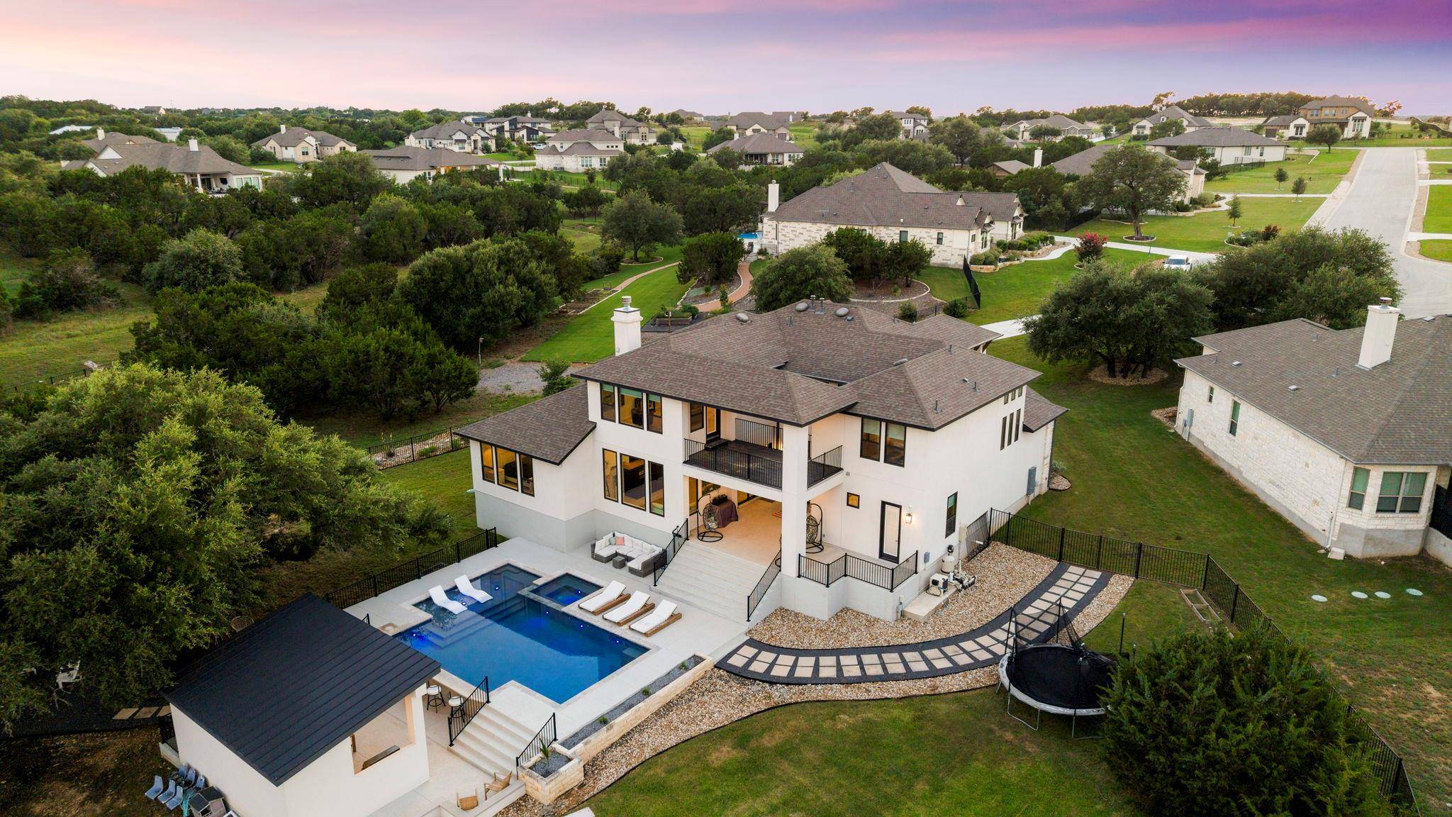 524 Francis CT, Liberty Hill, TX 78642