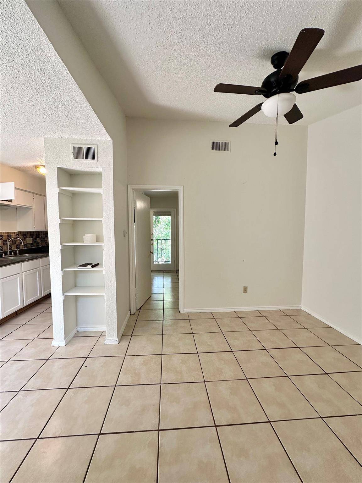 4322 Gillis ST #204, Austin, TX 78745