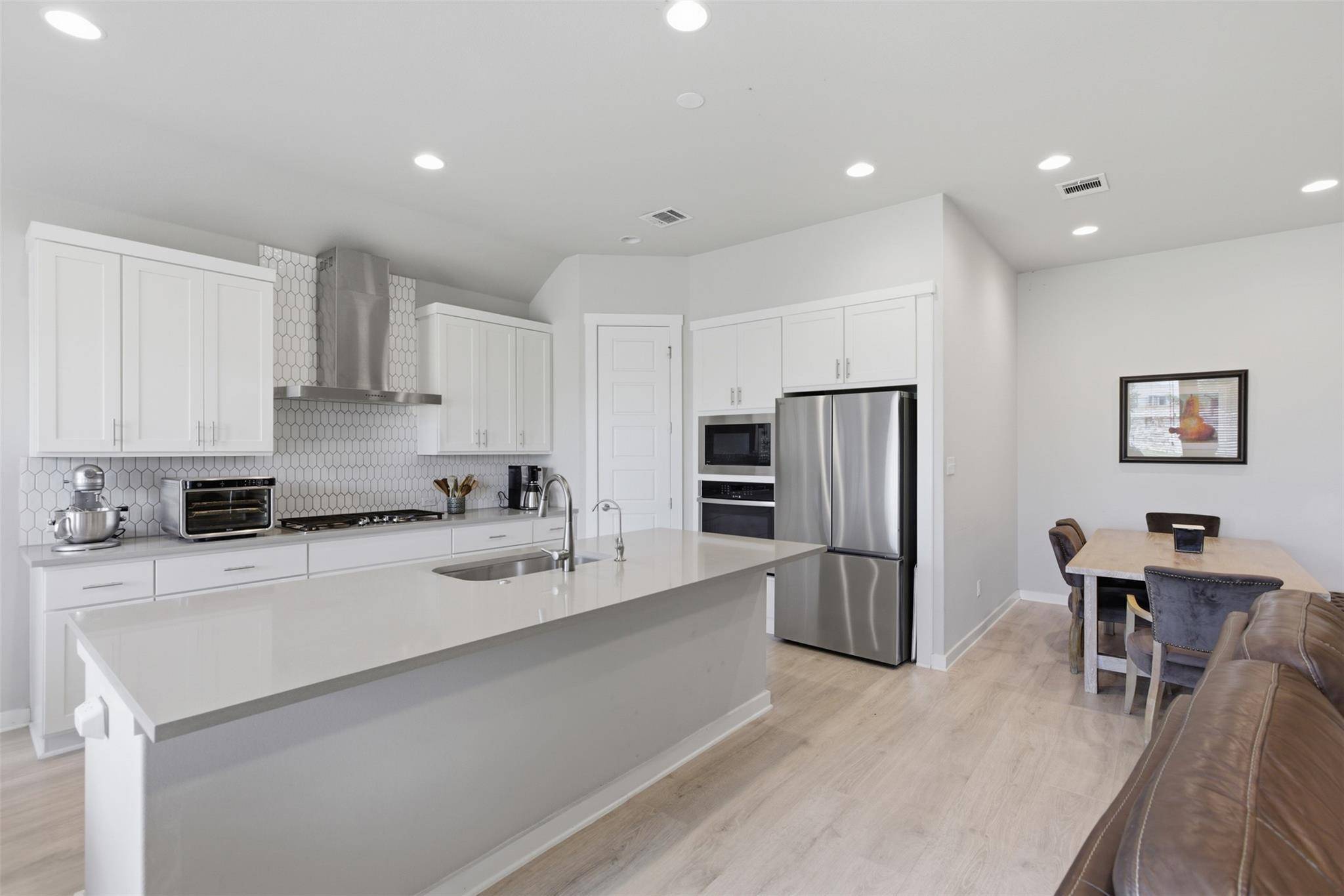 461 Coyote Creek WAY, Kyle, TX 78640