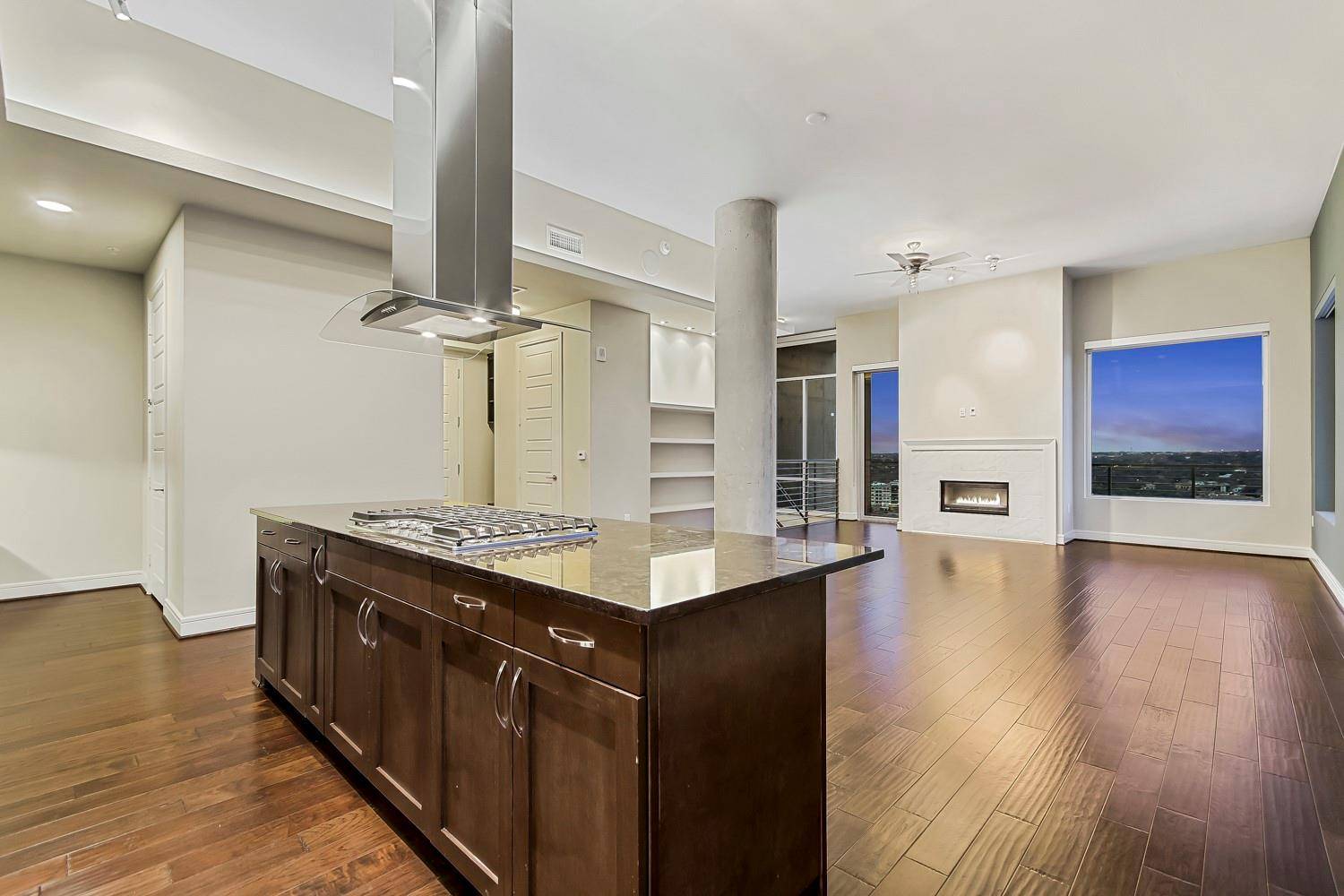 214 Barton Springs RD #1909, Austin, TX 78704