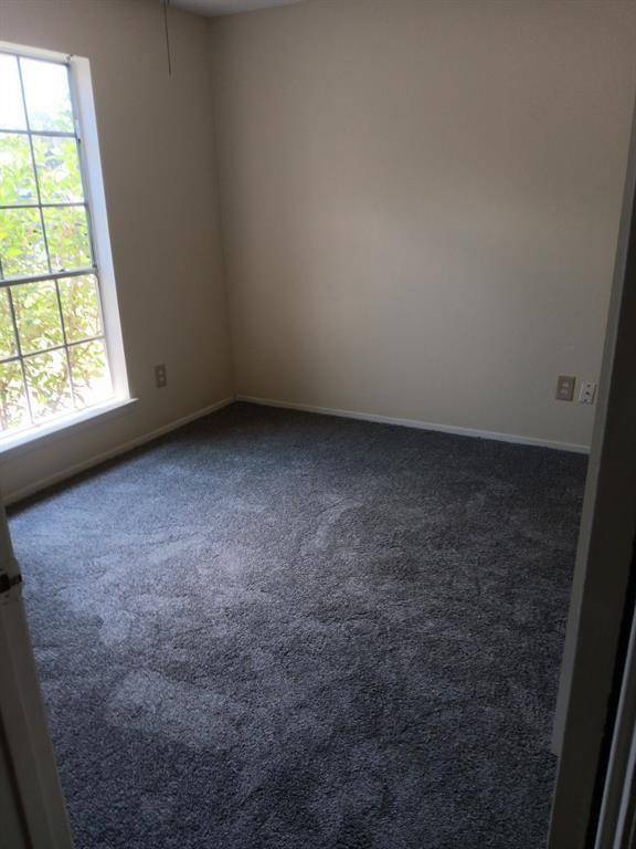 11925 Sunhillow BND #A, Austin, TX 78758