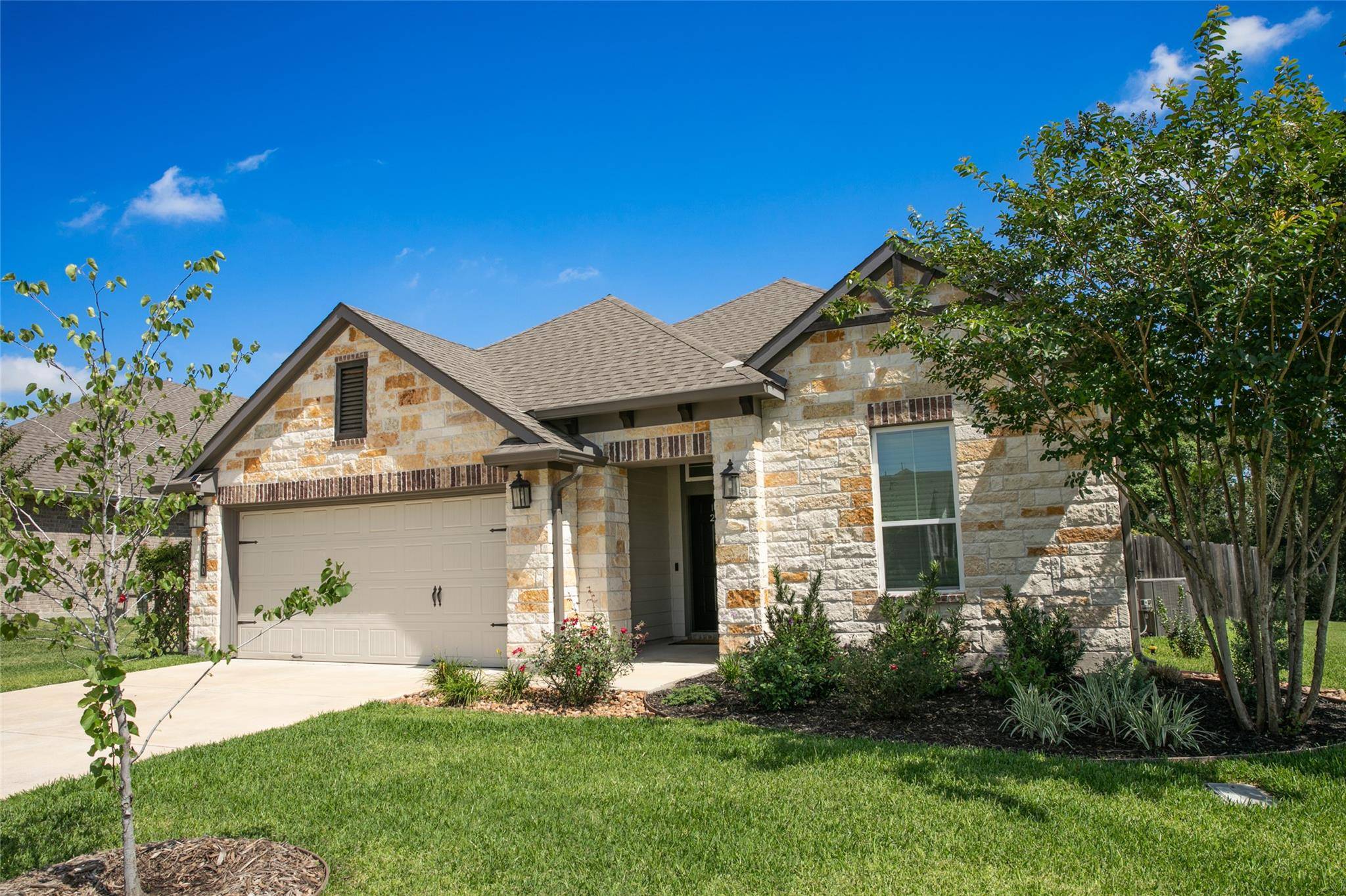 2010 Winepress RD, Brenham, TX 77833