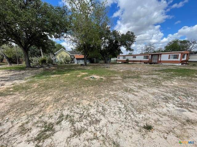 722 School ST, Kenedy, TX 78119