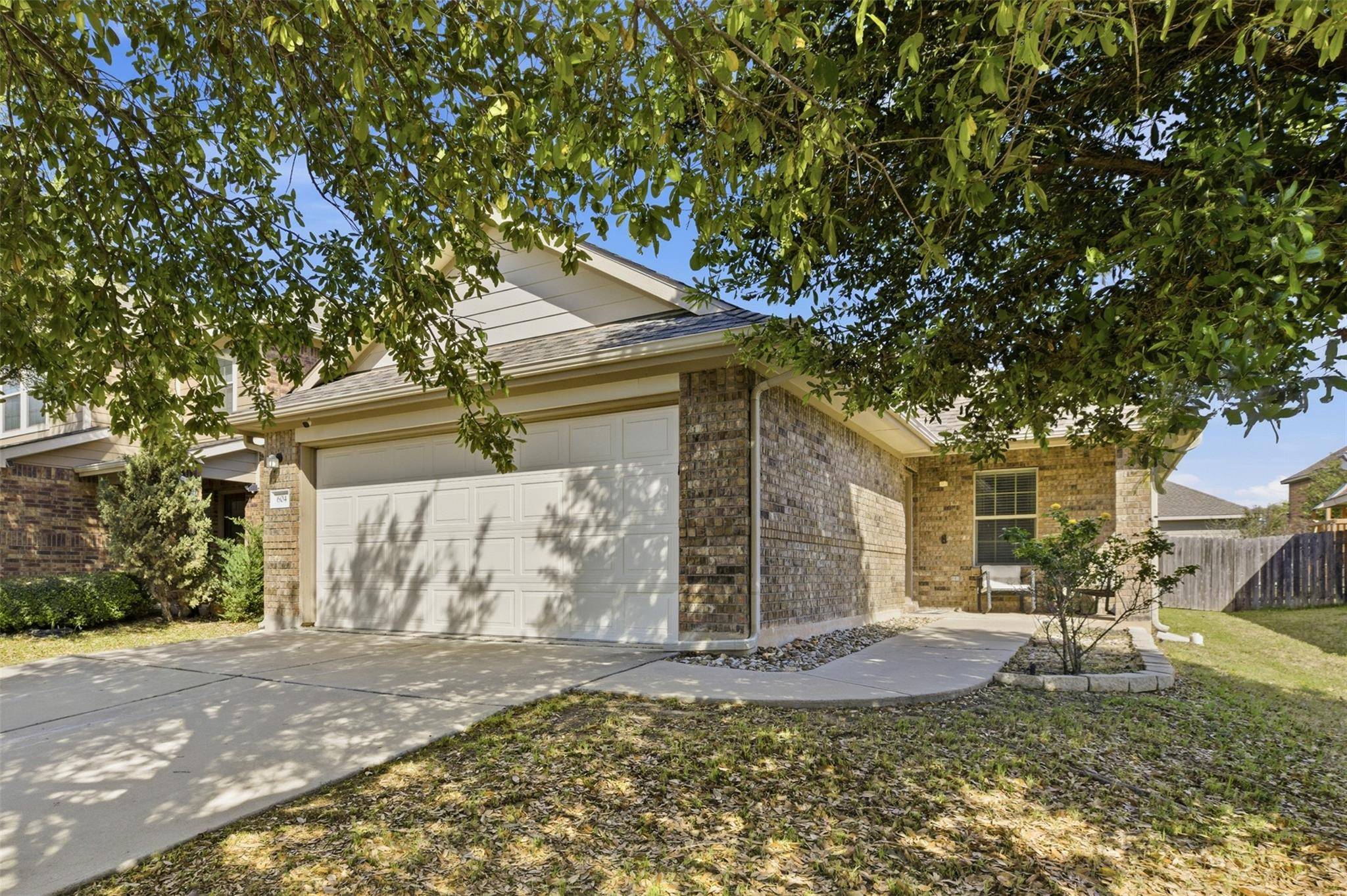 604 Mourning Dove LN, Leander, TX 78641