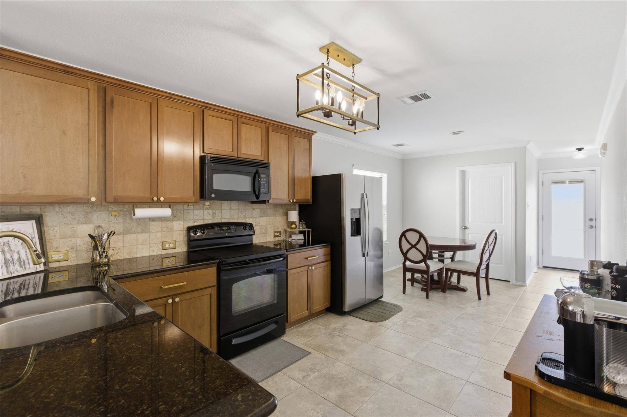 604 Mourning Dove LN, Leander, TX 78641