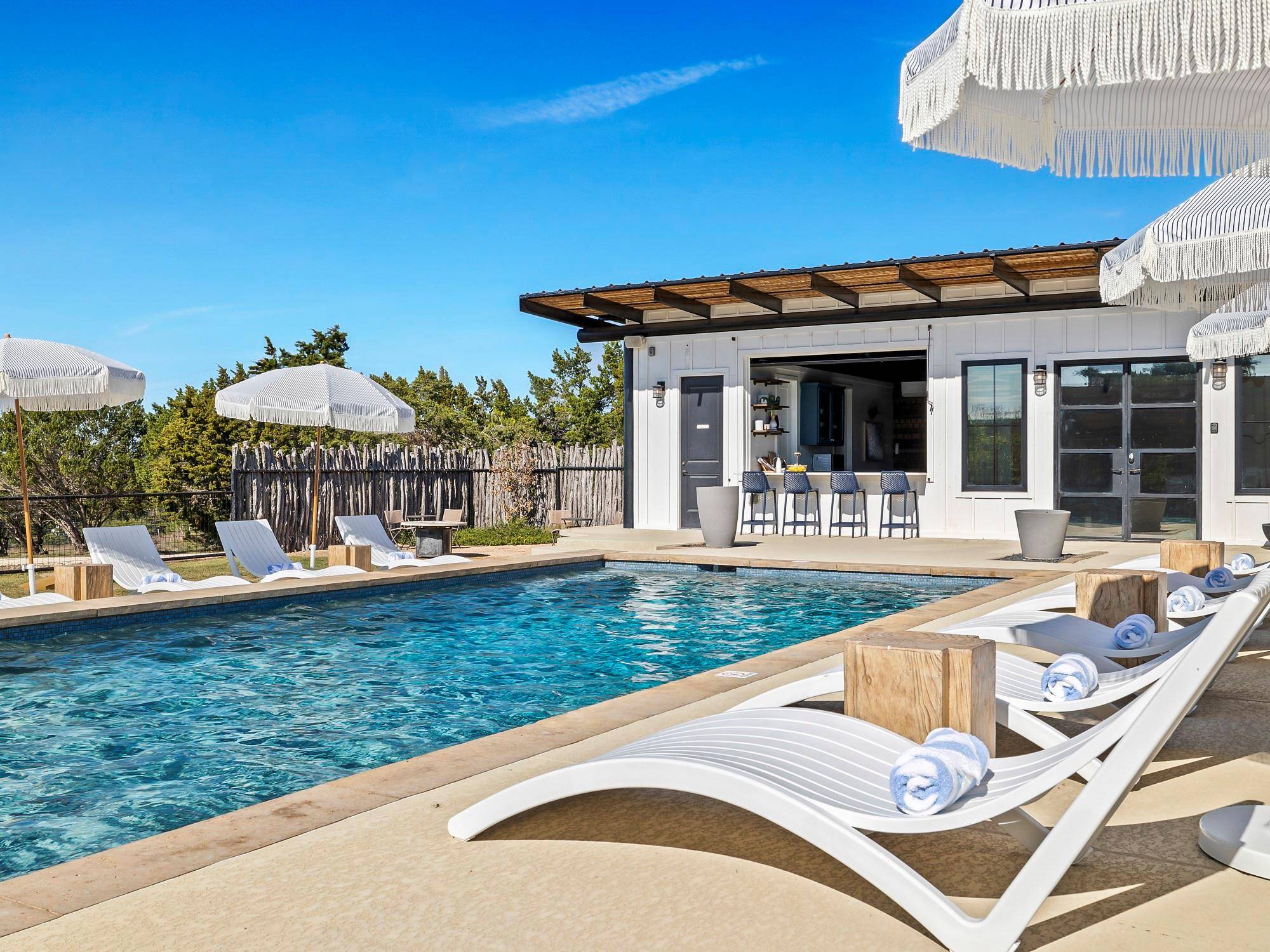 1293 Harmon Hills RD, Dripping Springs, TX 78620