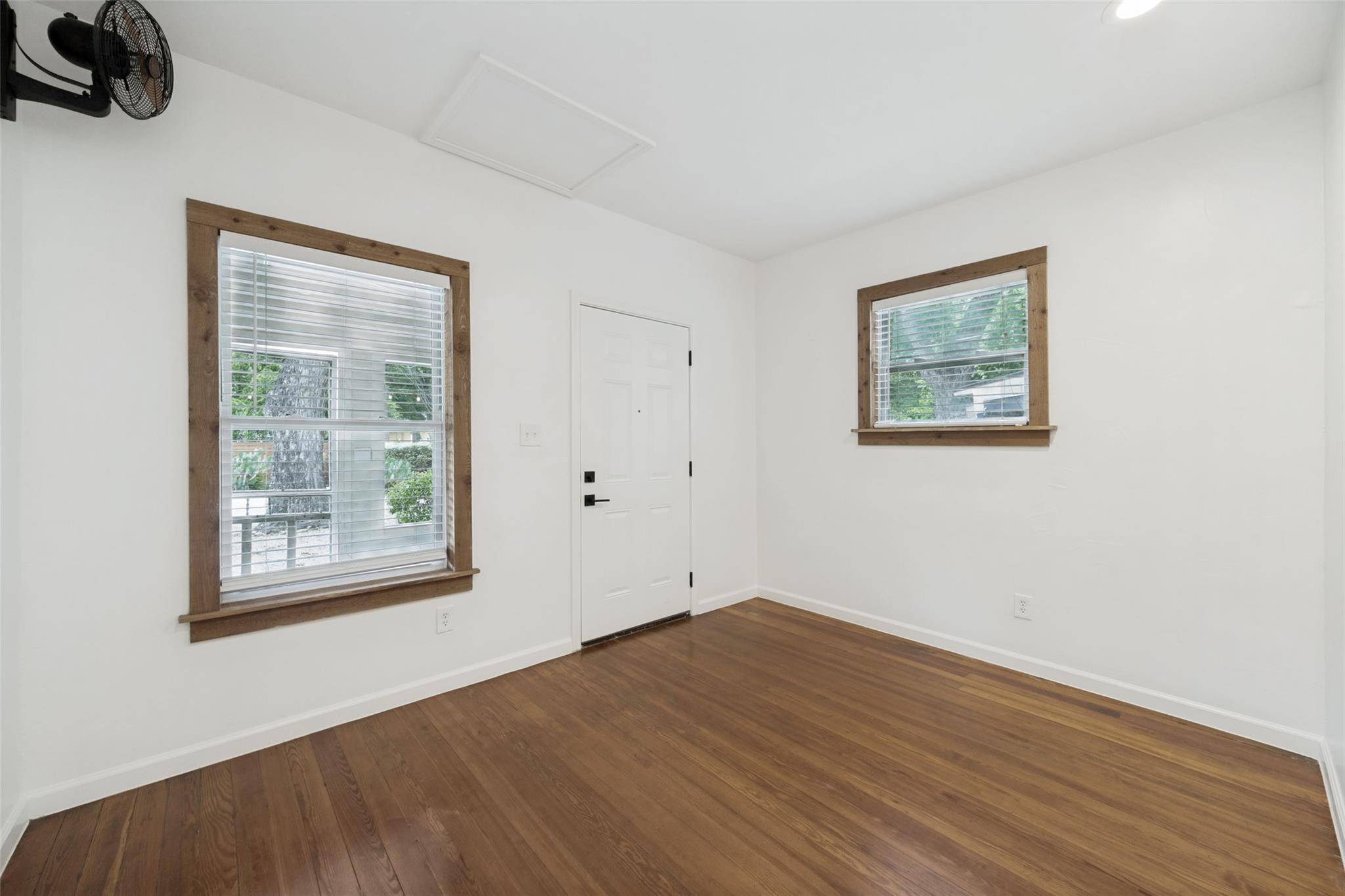 2513 E Cesar Chavez ST, Austin, TX 78702