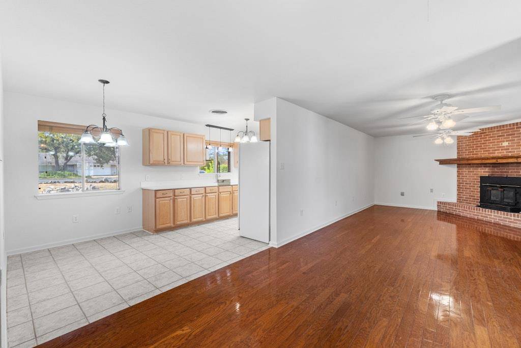 6201 Oakclaire DR, Austin, TX 78735