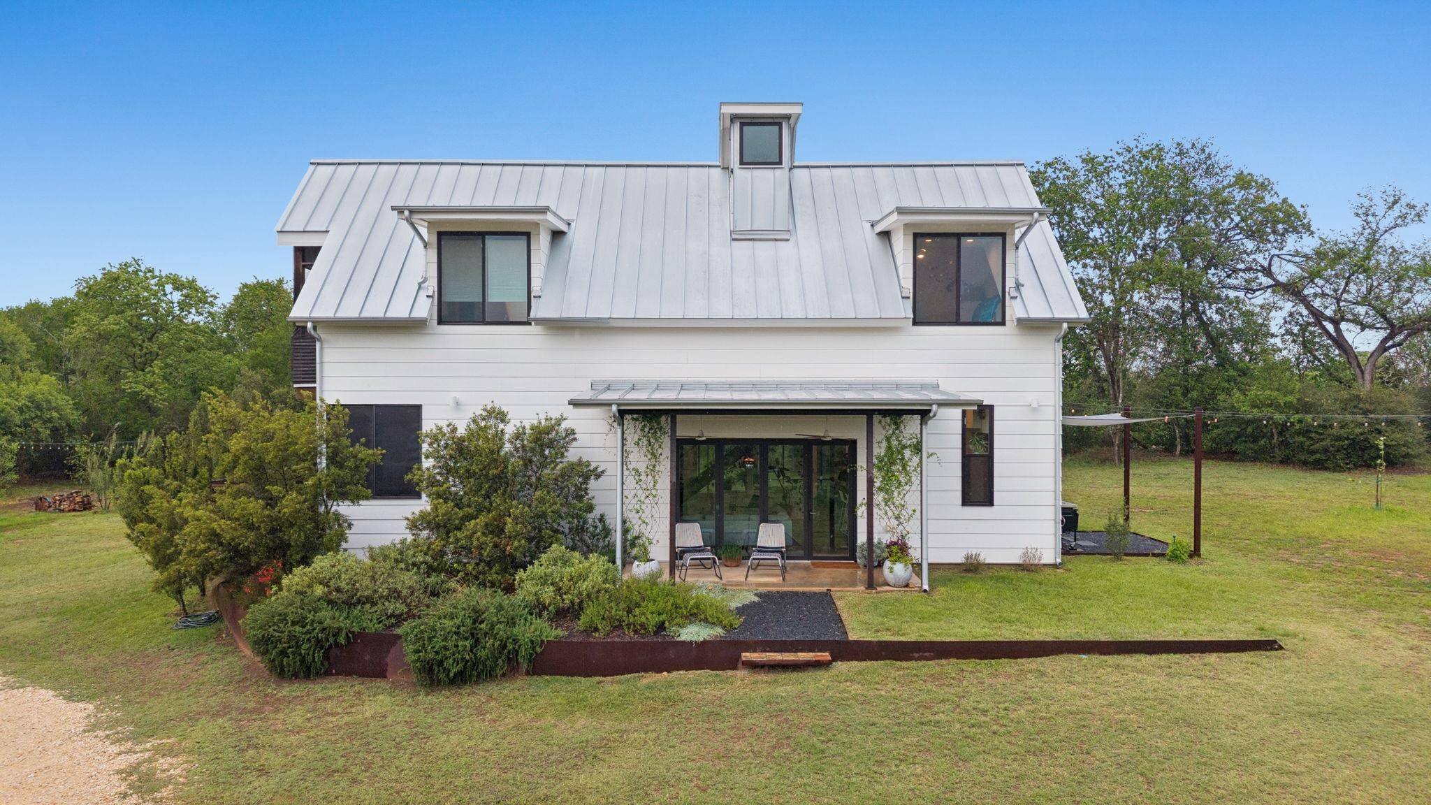 534 Old McDade RD, Elgin, TX 78621