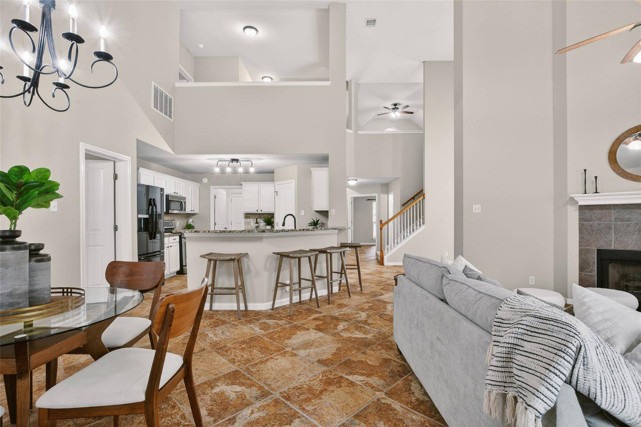 3713 Norman LOOP, Round Rock, TX 78664