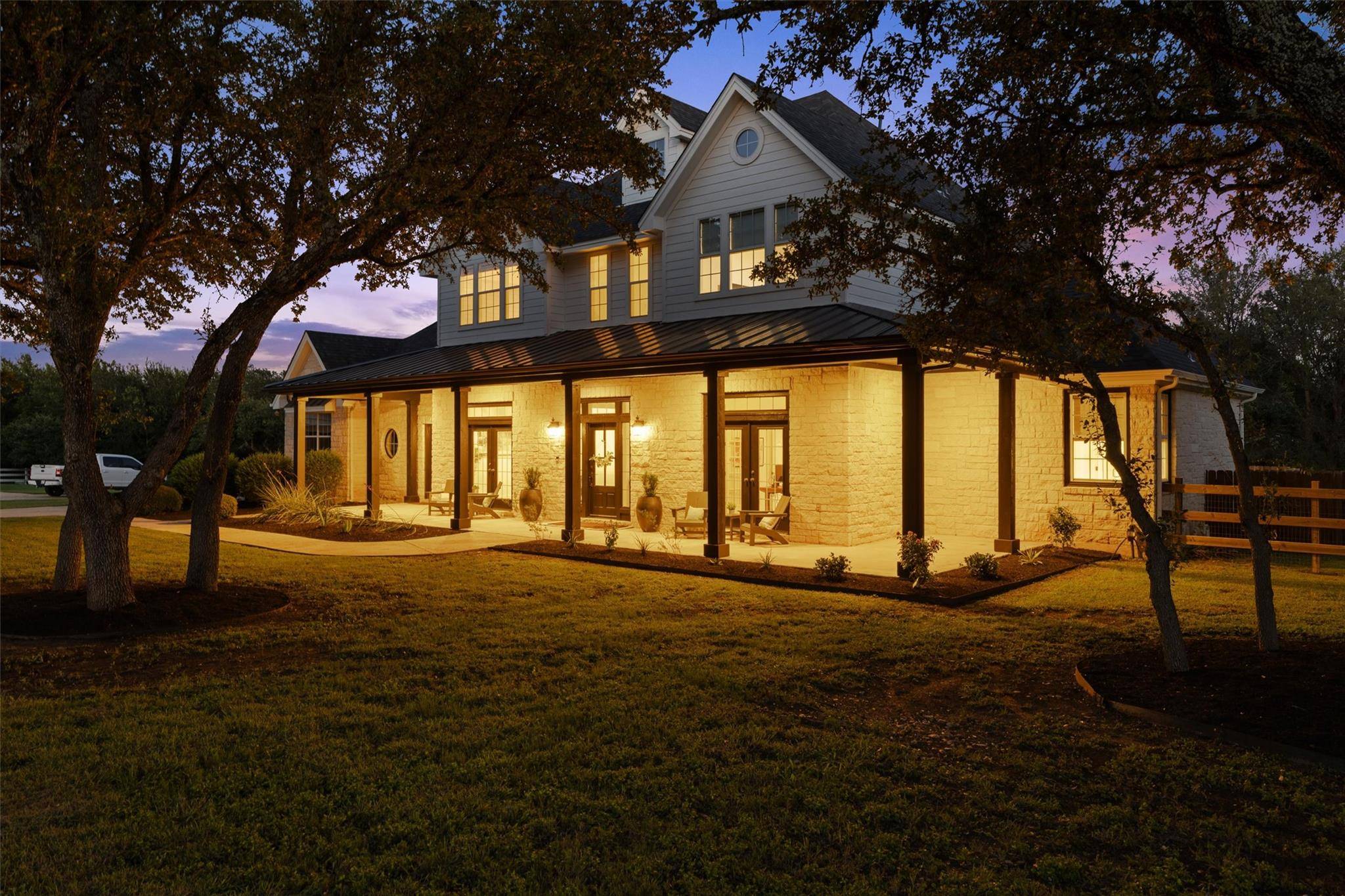 140 Vincas Shadow CT, Driftwood, TX 78619
