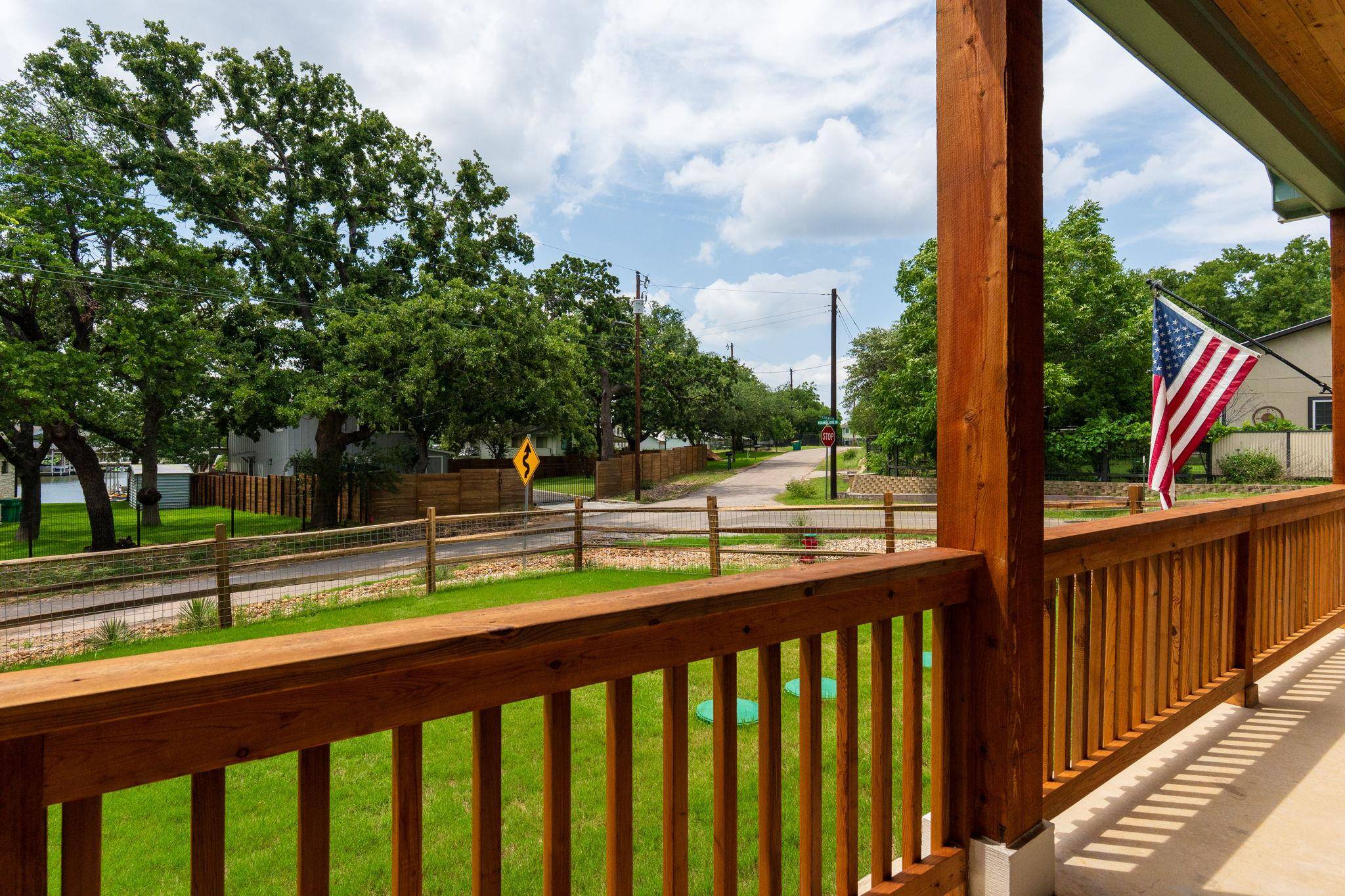 602 N Shorewood DR, Granite Shoals, TX 78654