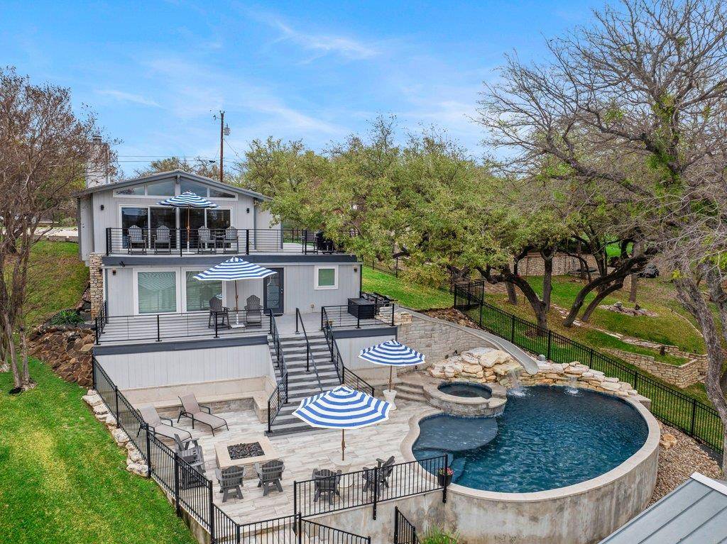 205 Beaver CIR, Horseshoe Bay, TX 78657