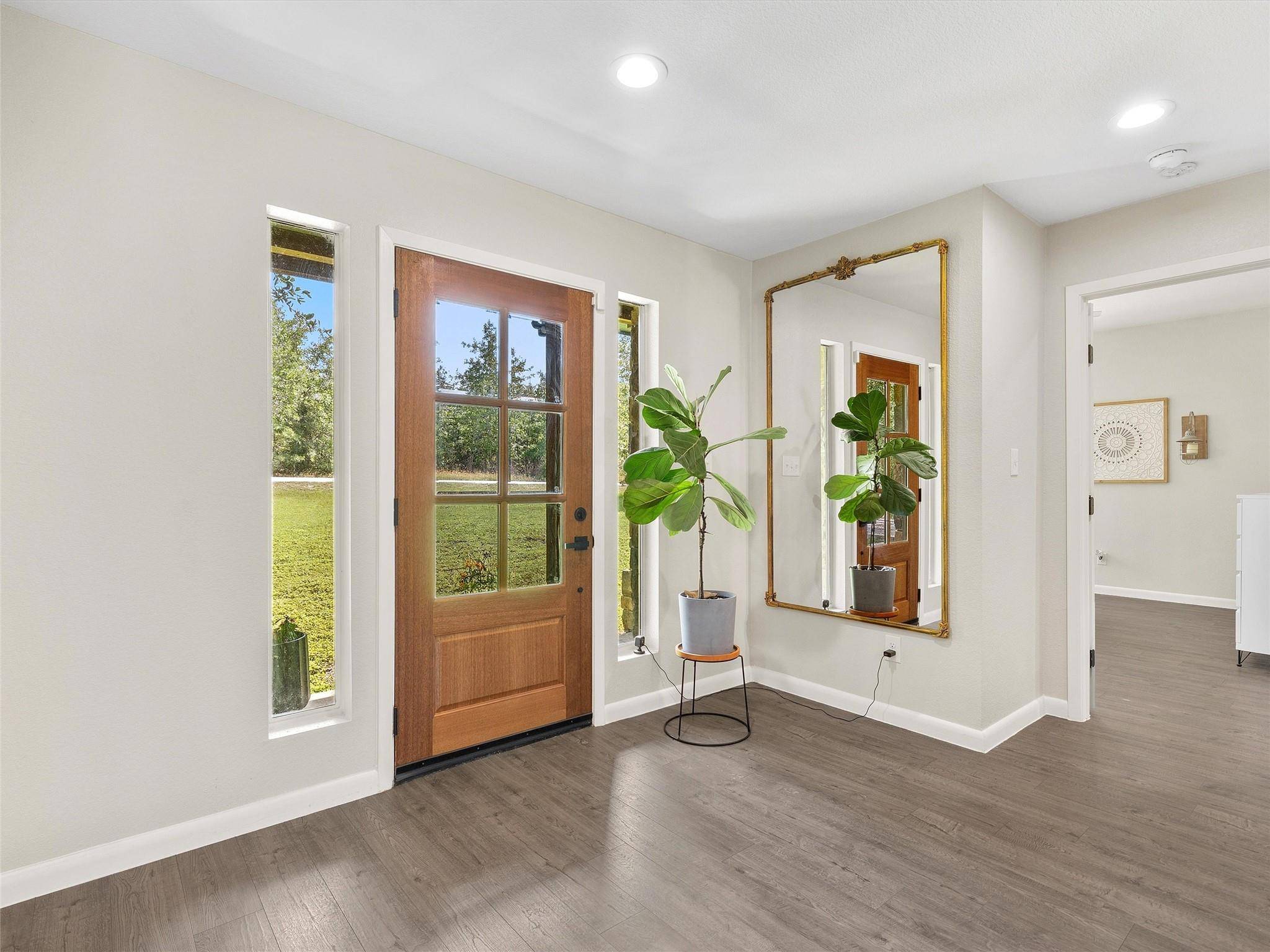 104 Wood Duck LN, Paige, TX 78659