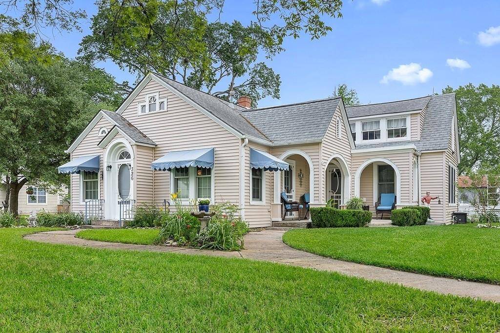 326 Centennial ST, Carmine, TX 78932