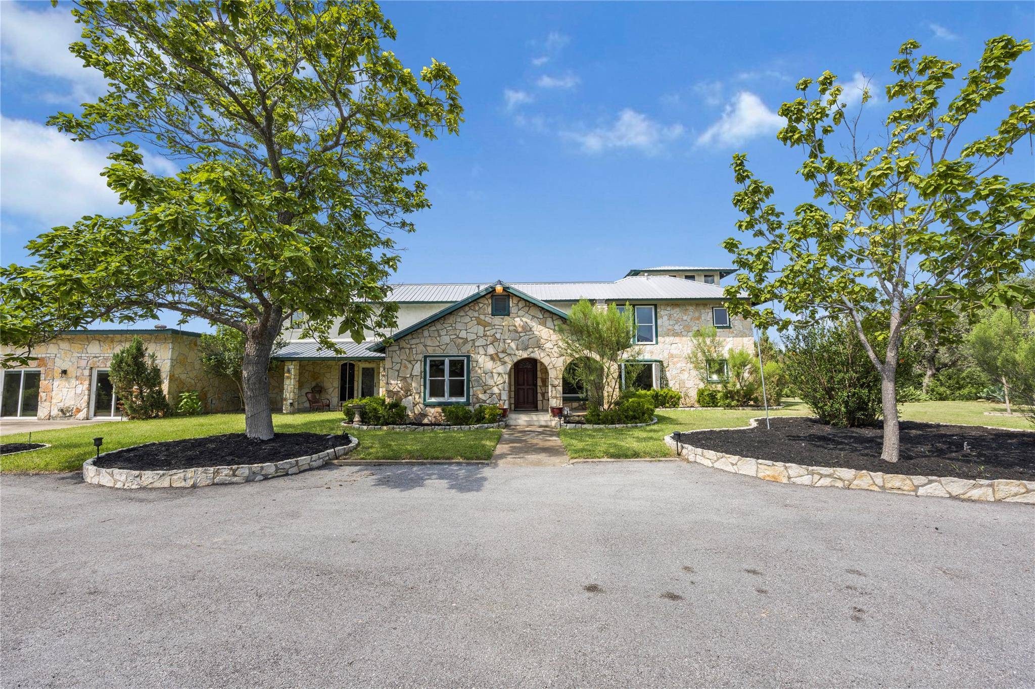 15805 Buddy Ave, Volente, TX 78641