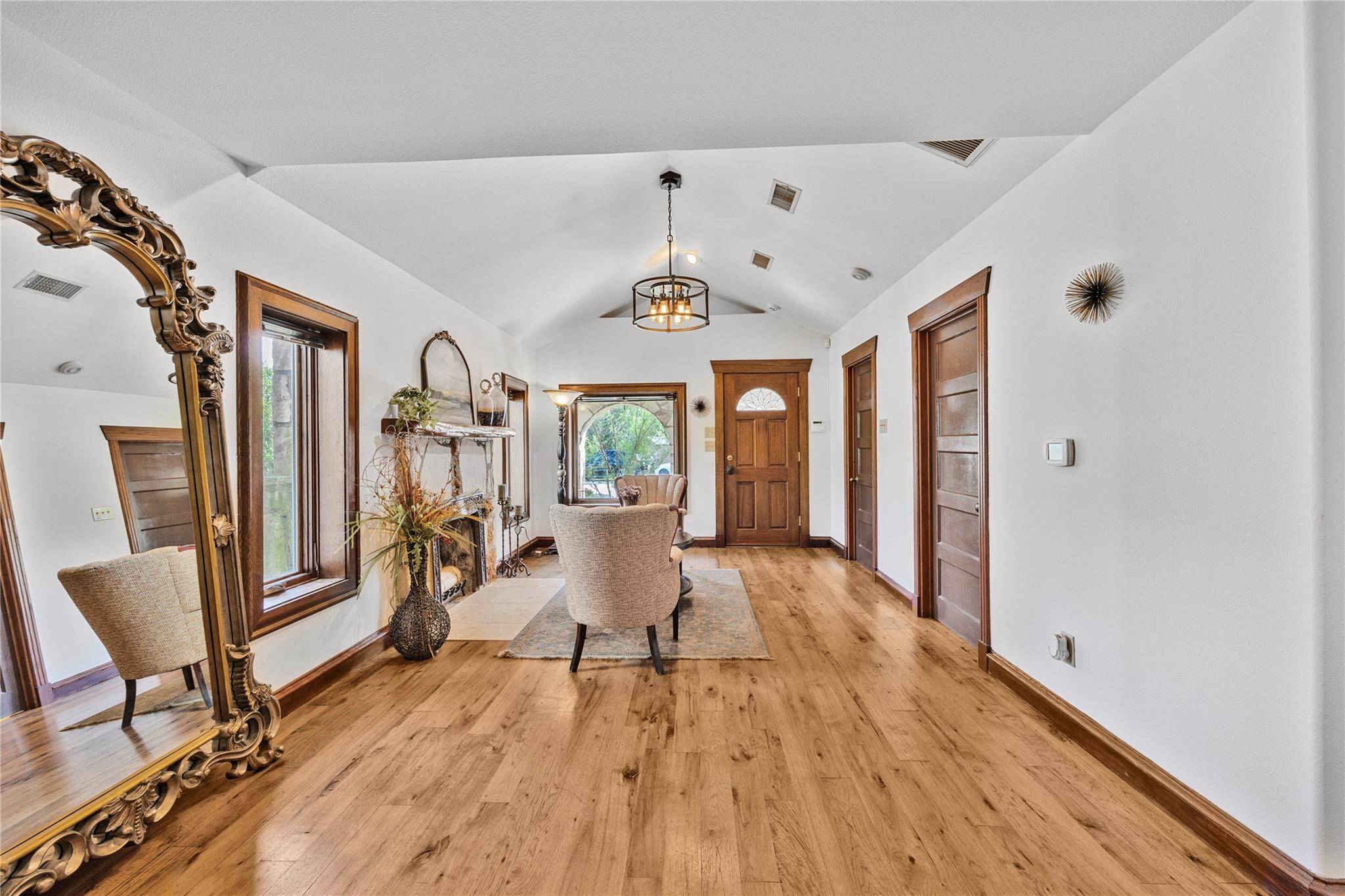 15805 Buddy Ave, Volente, TX 78641