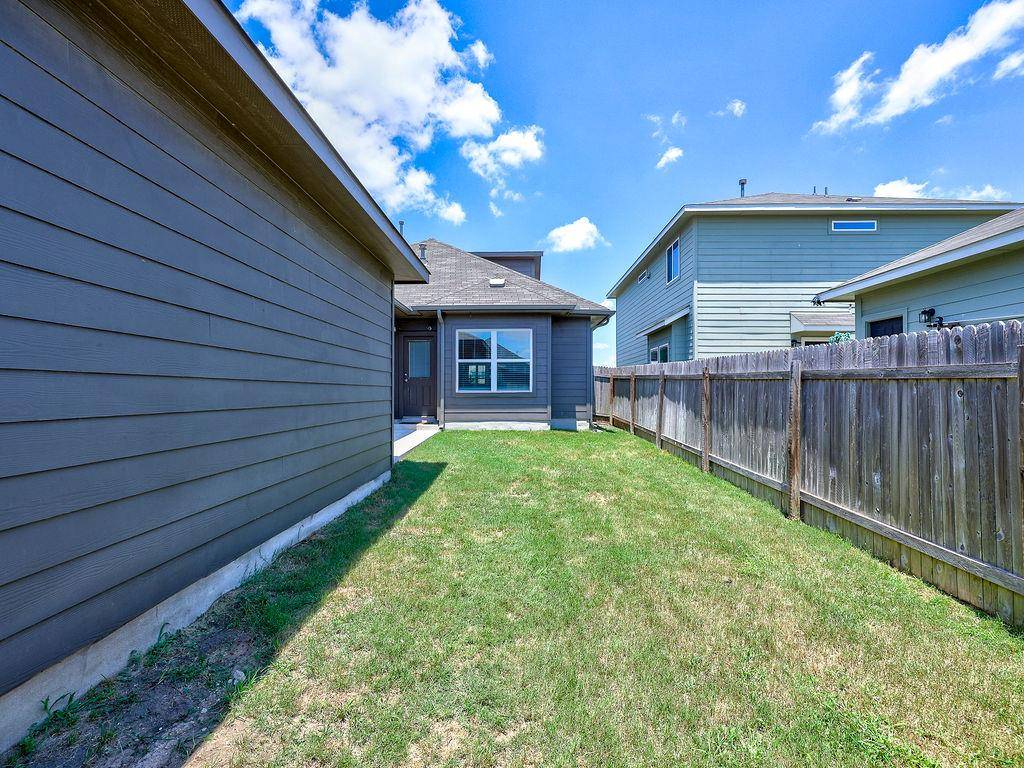 108 Timber Brook DR, Hutto, TX 78634