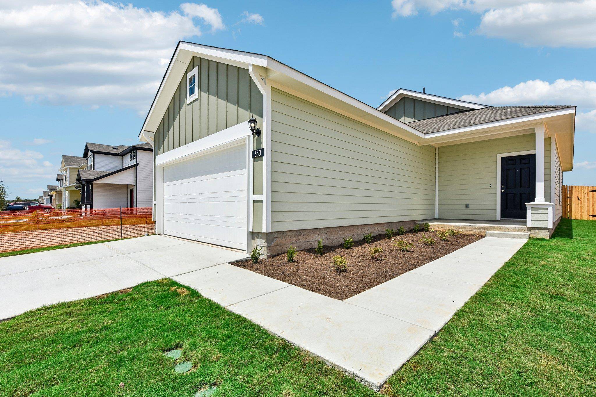 330 Golden Paint TRL, Liberty Hill, TX 78642