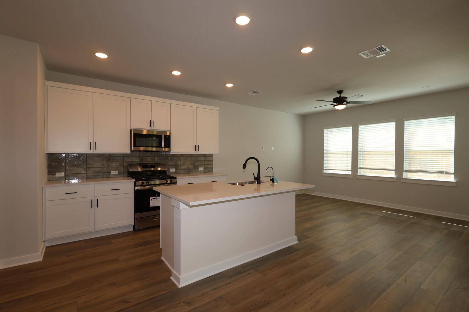 300 Marie WAY, Georgetown, TX 78626