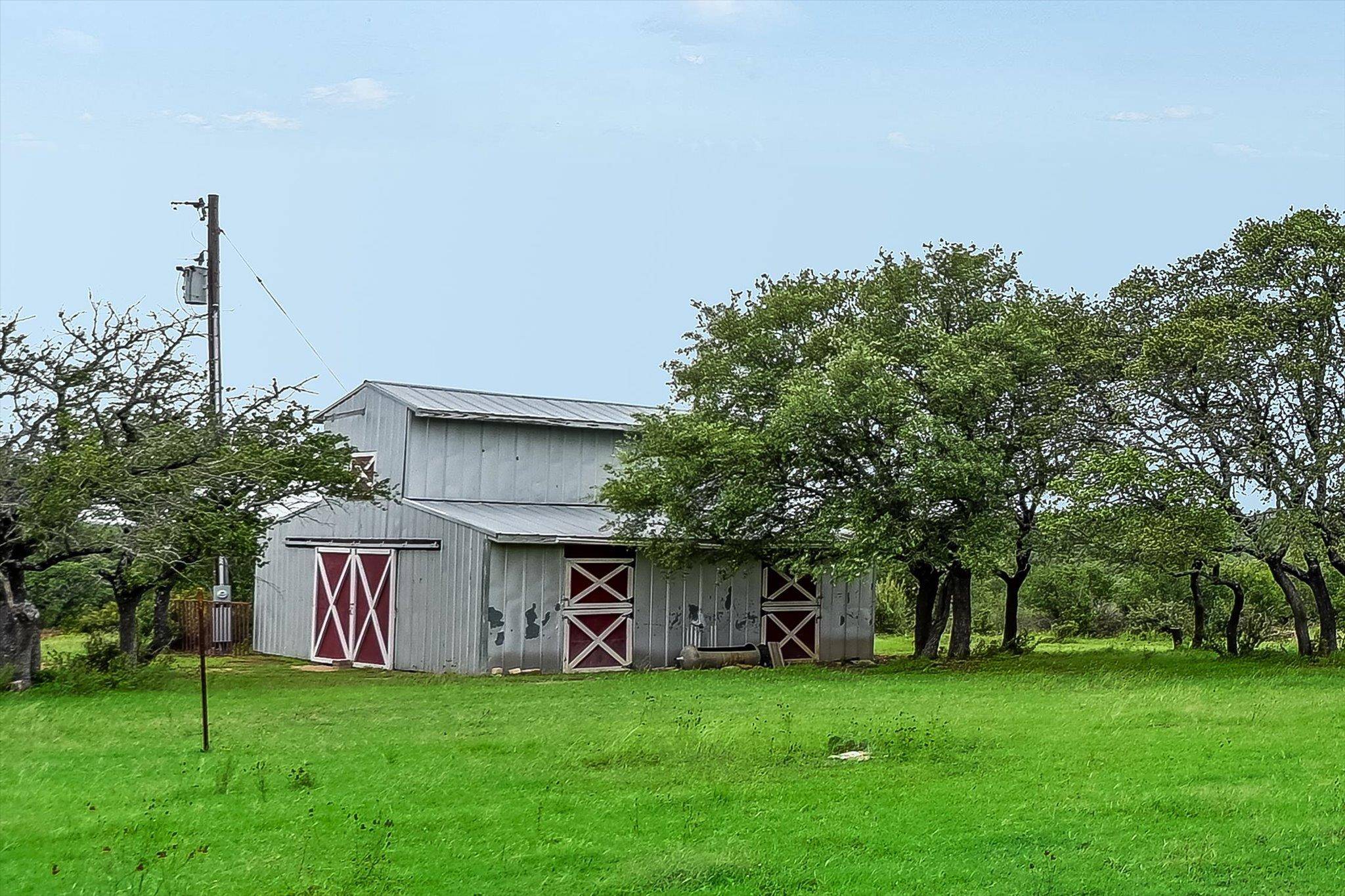 320 Valley Oak DR, Dripping Springs, TX 78620