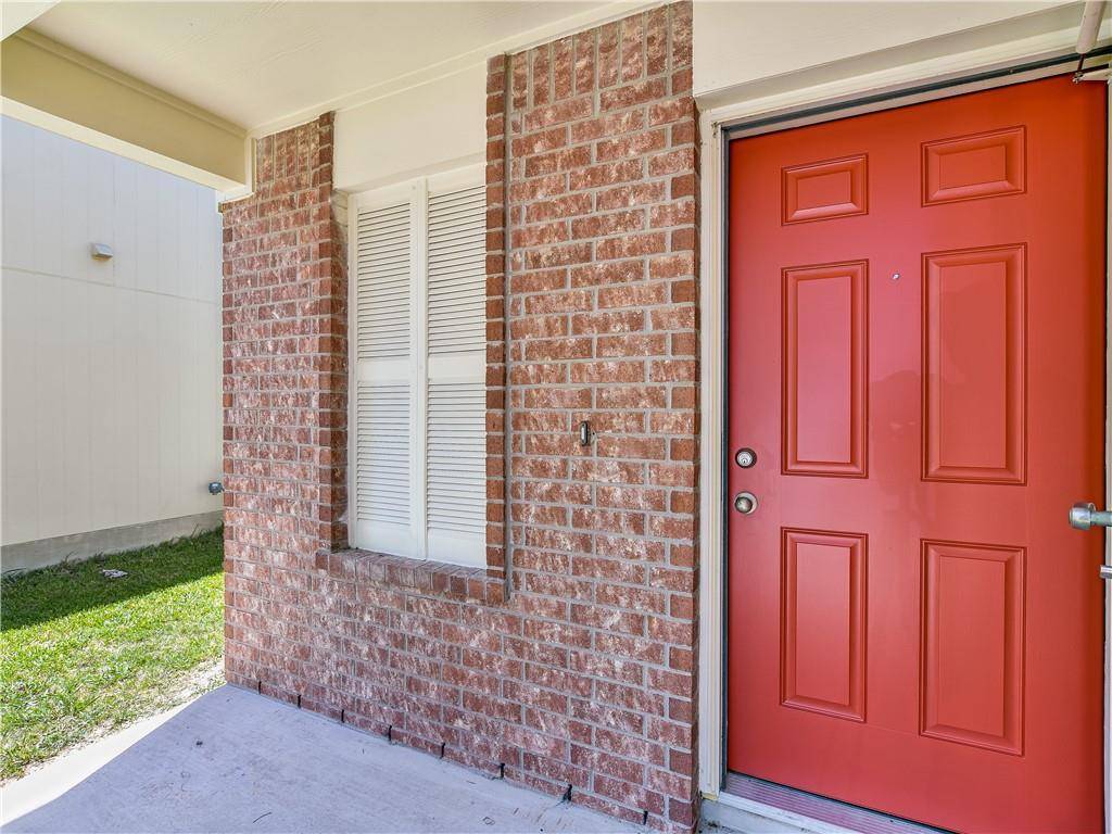 1172 Shadow Creek BLVD, Buda, TX 78610