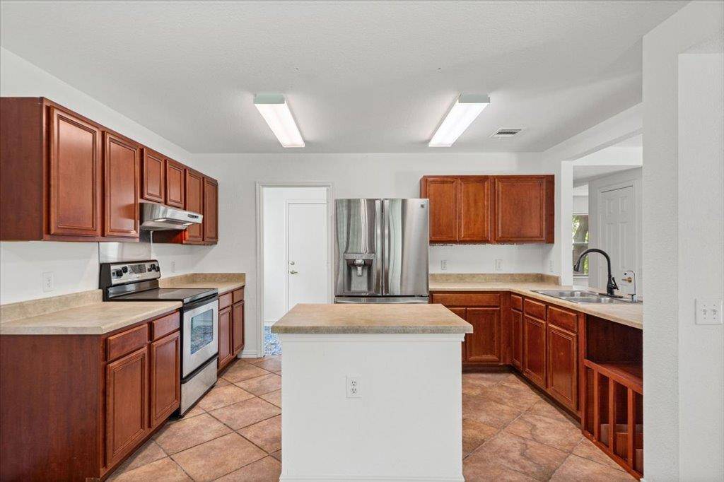 4600 Cottonwood ST, Austin, TX 78744
