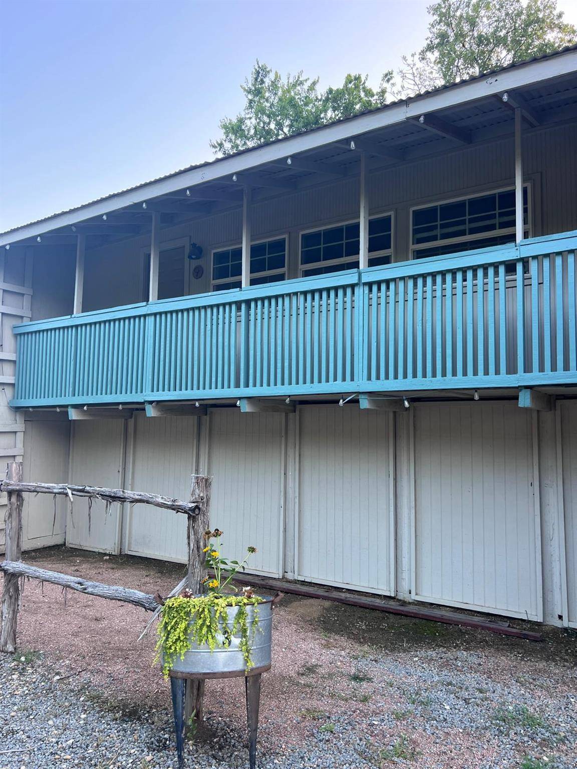 105 W Clark ST #9, Bartlett, TX 76511