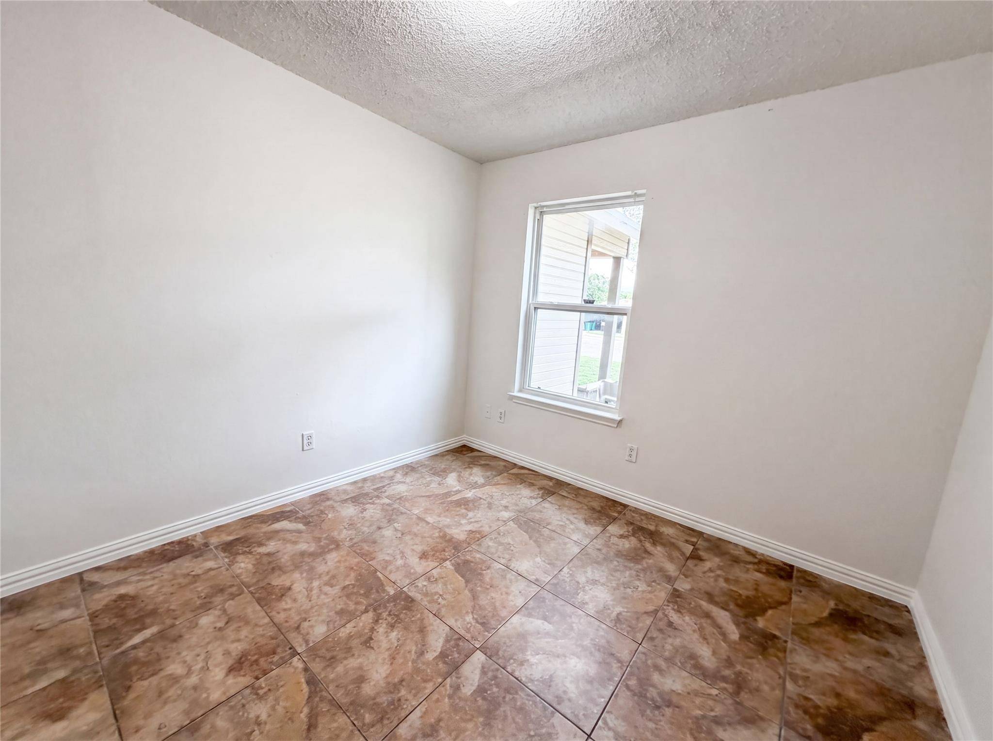 1301 Pitcairn DR, Pflugerville, TX 78660