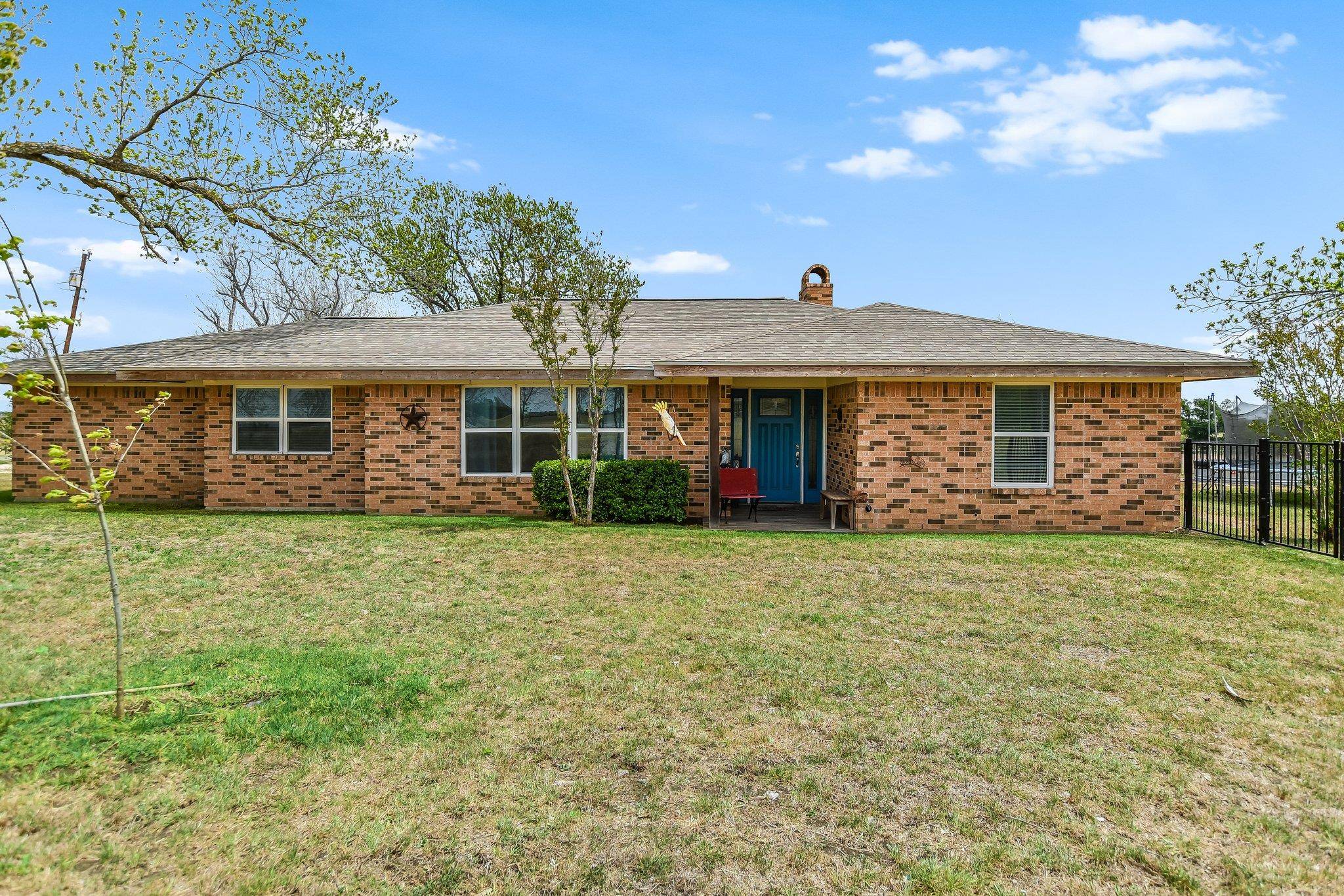 1601 CR 463 (and CR 465), Elgin, TX 78621