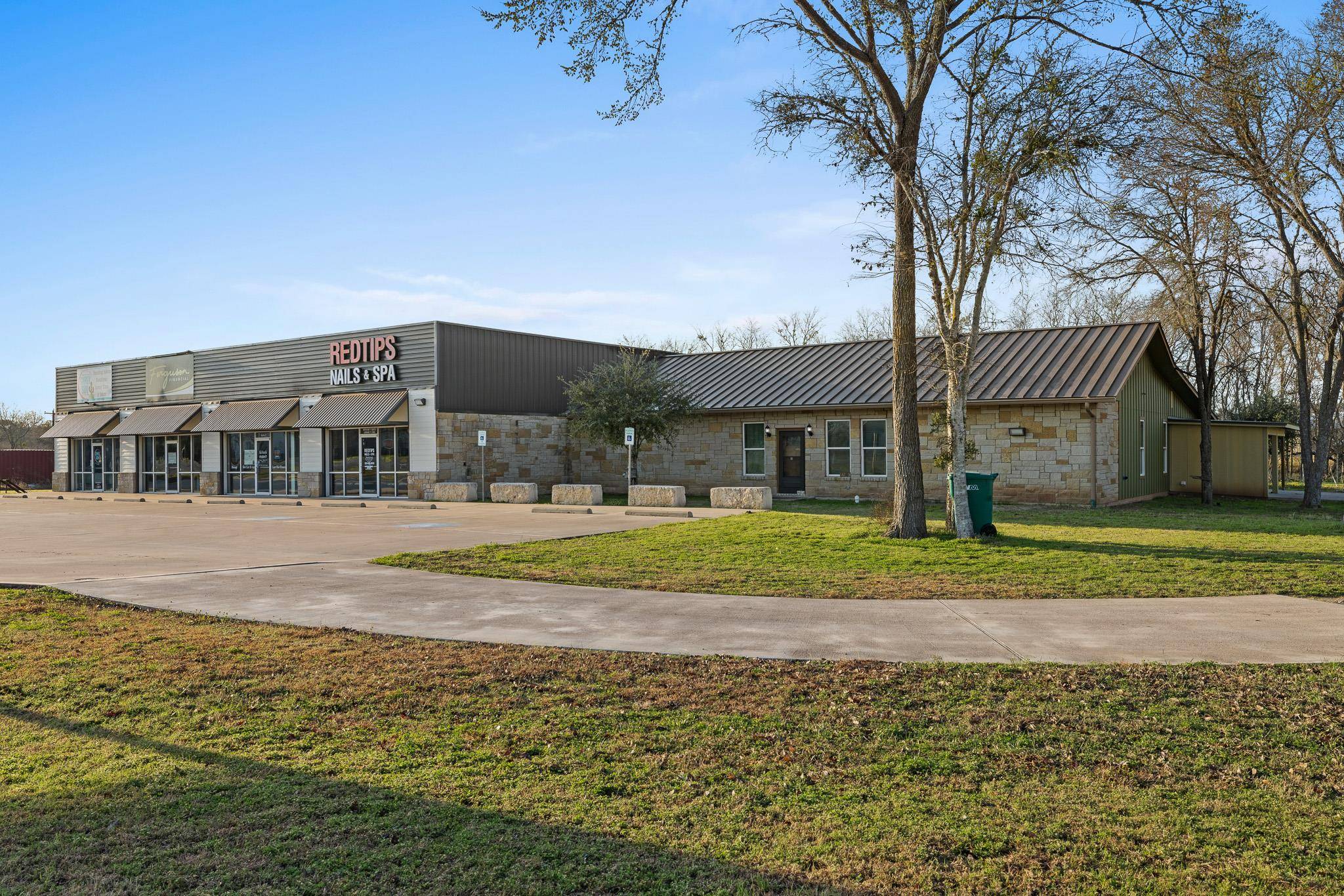 1417 W State Highway 71 #E, La Grange, TX 78945