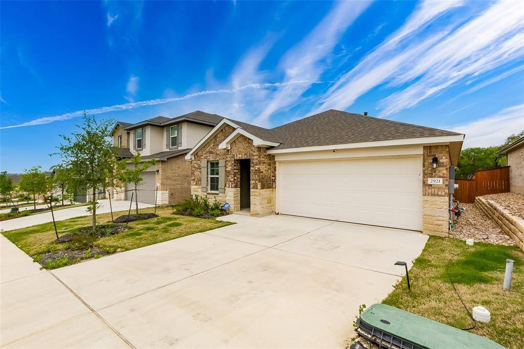 2921 Owl Head DR, Leander, TX 78641