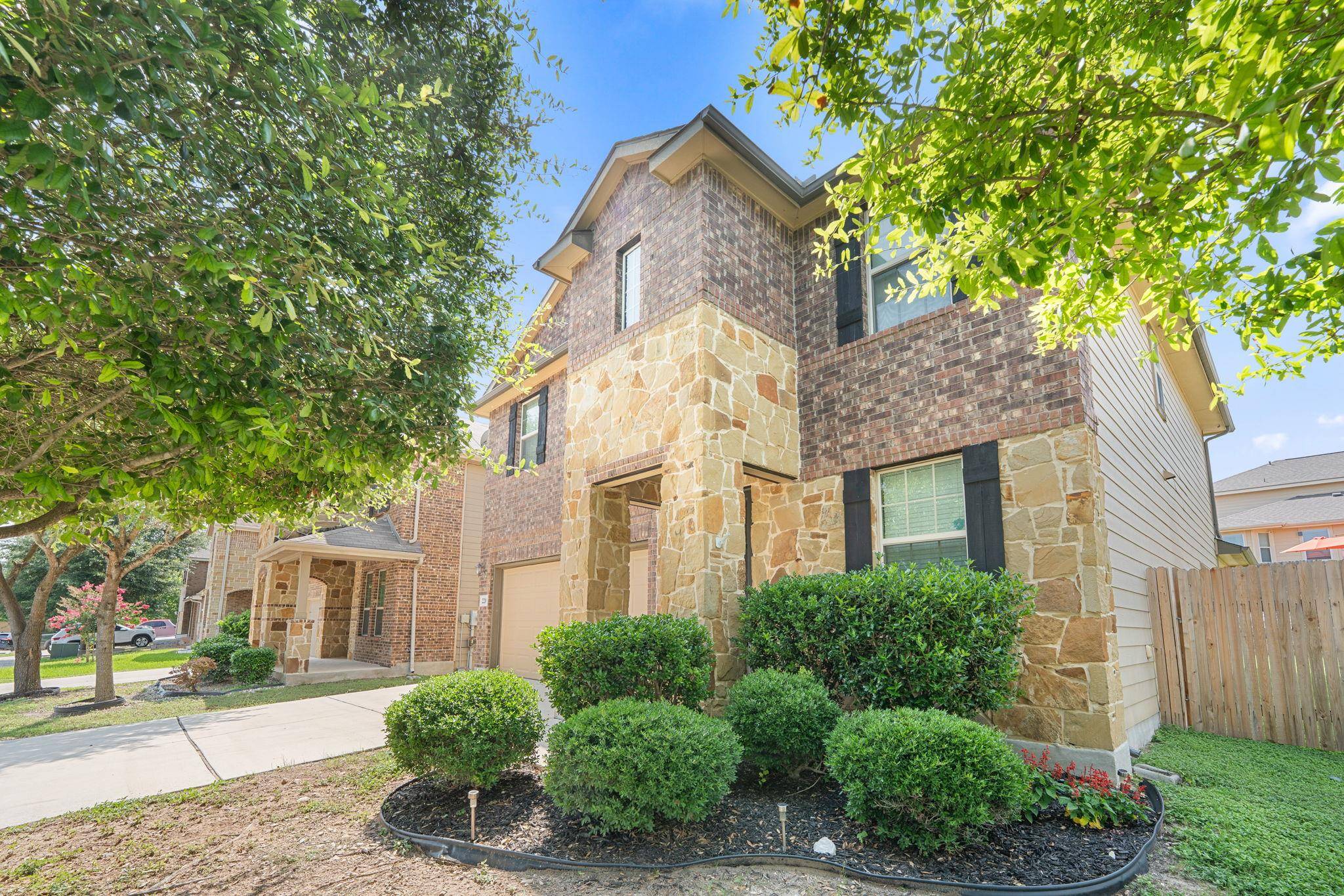 220 Golden Vista ST, Cibolo, TX 78108