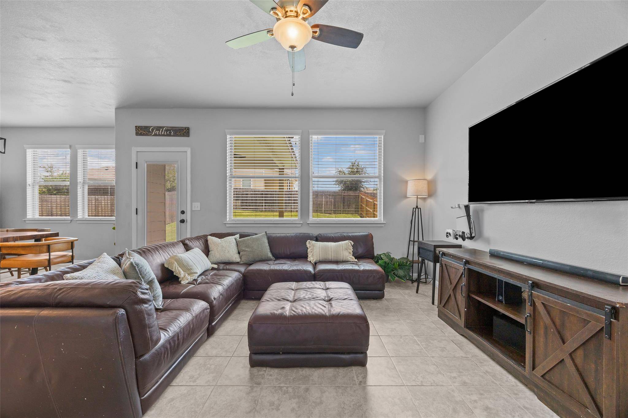 230 Eagle Brook LN, Buda, TX 78610