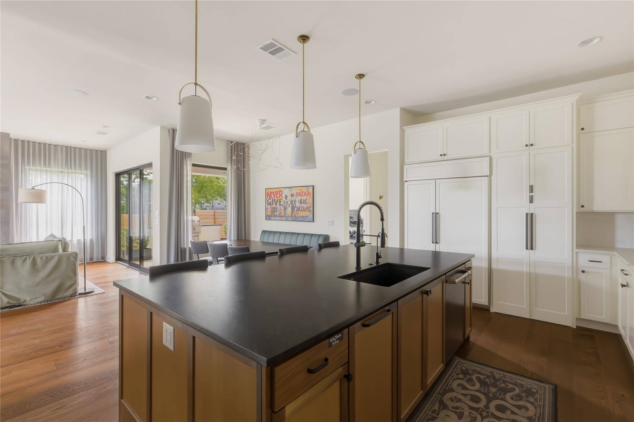 705 W 10th ST, Georgetown, TX 78626