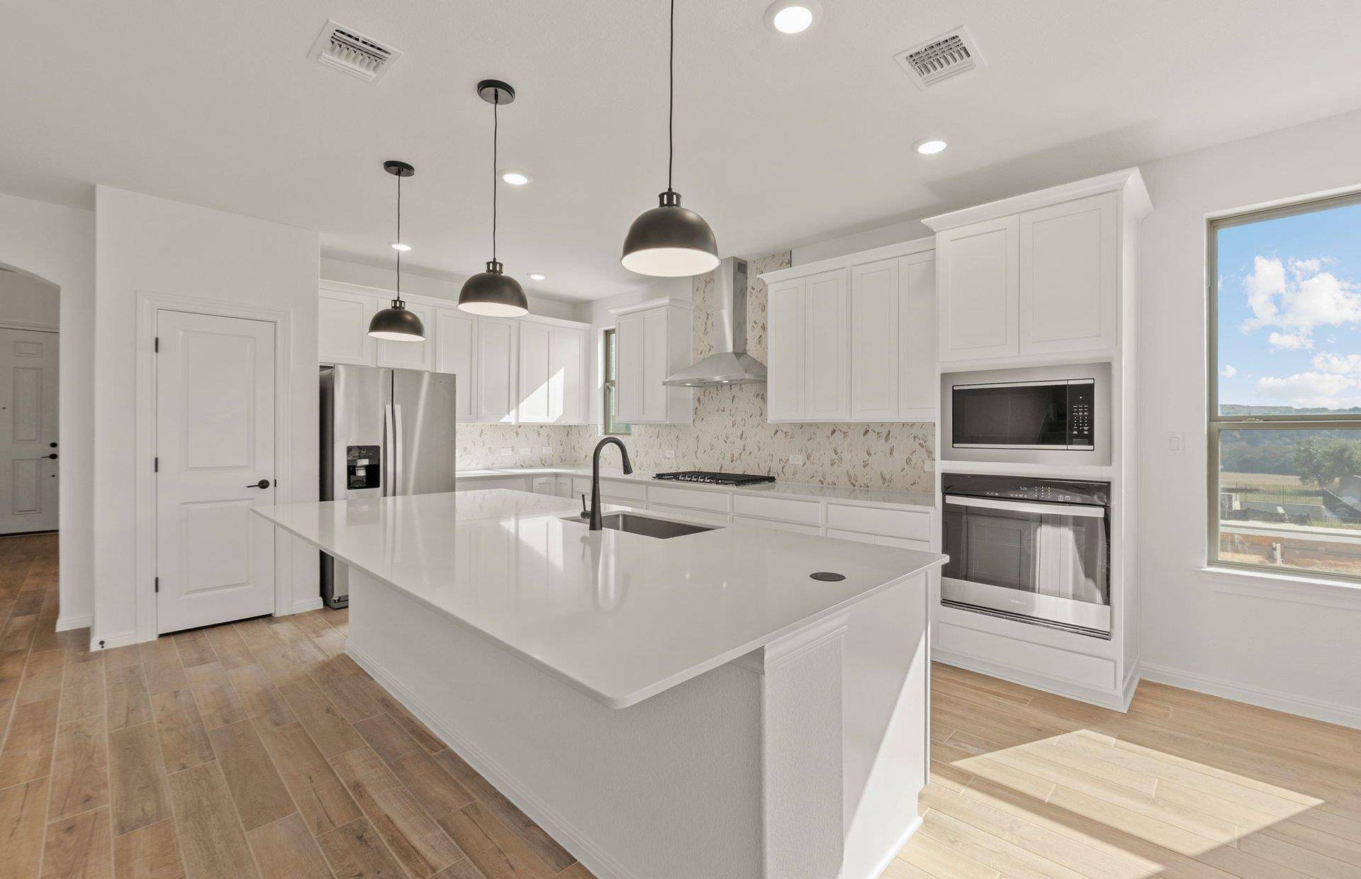 601 Ridge Point DR, Georgetown, TX 78628