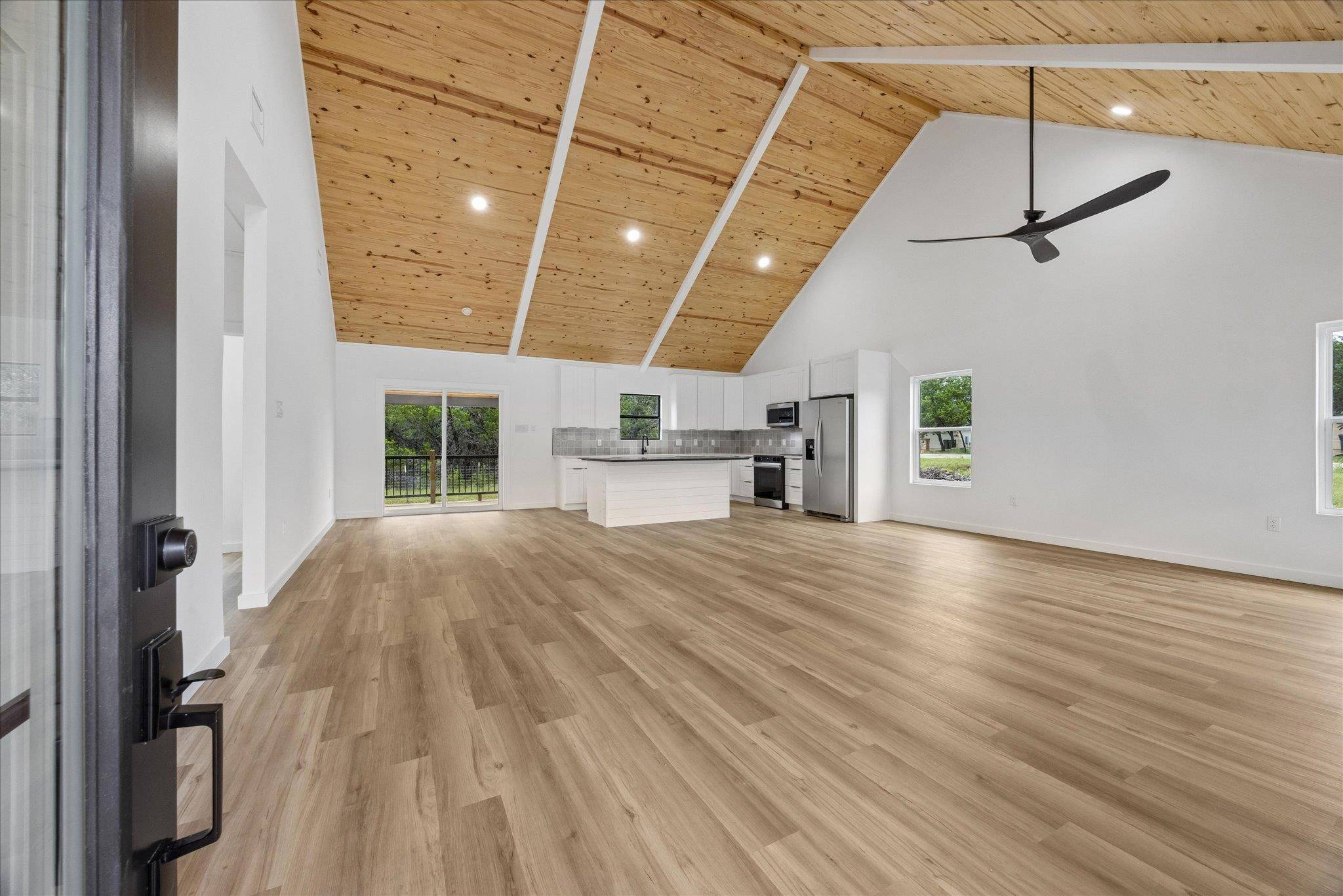 3 Rocky RUN, Wimberley, TX 78676