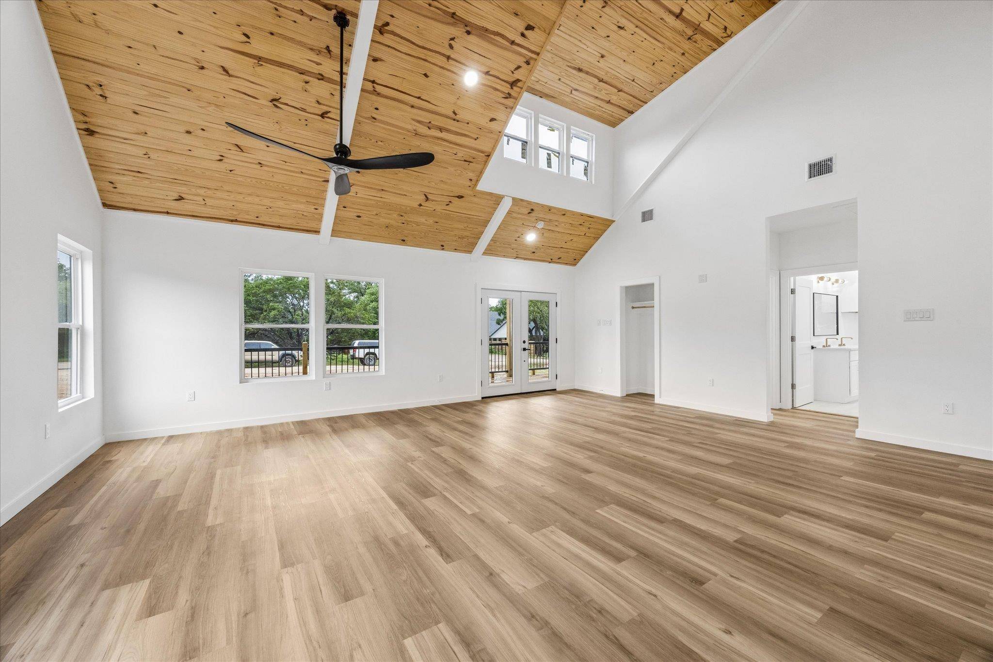 3 Rocky RUN, Wimberley, TX 78676