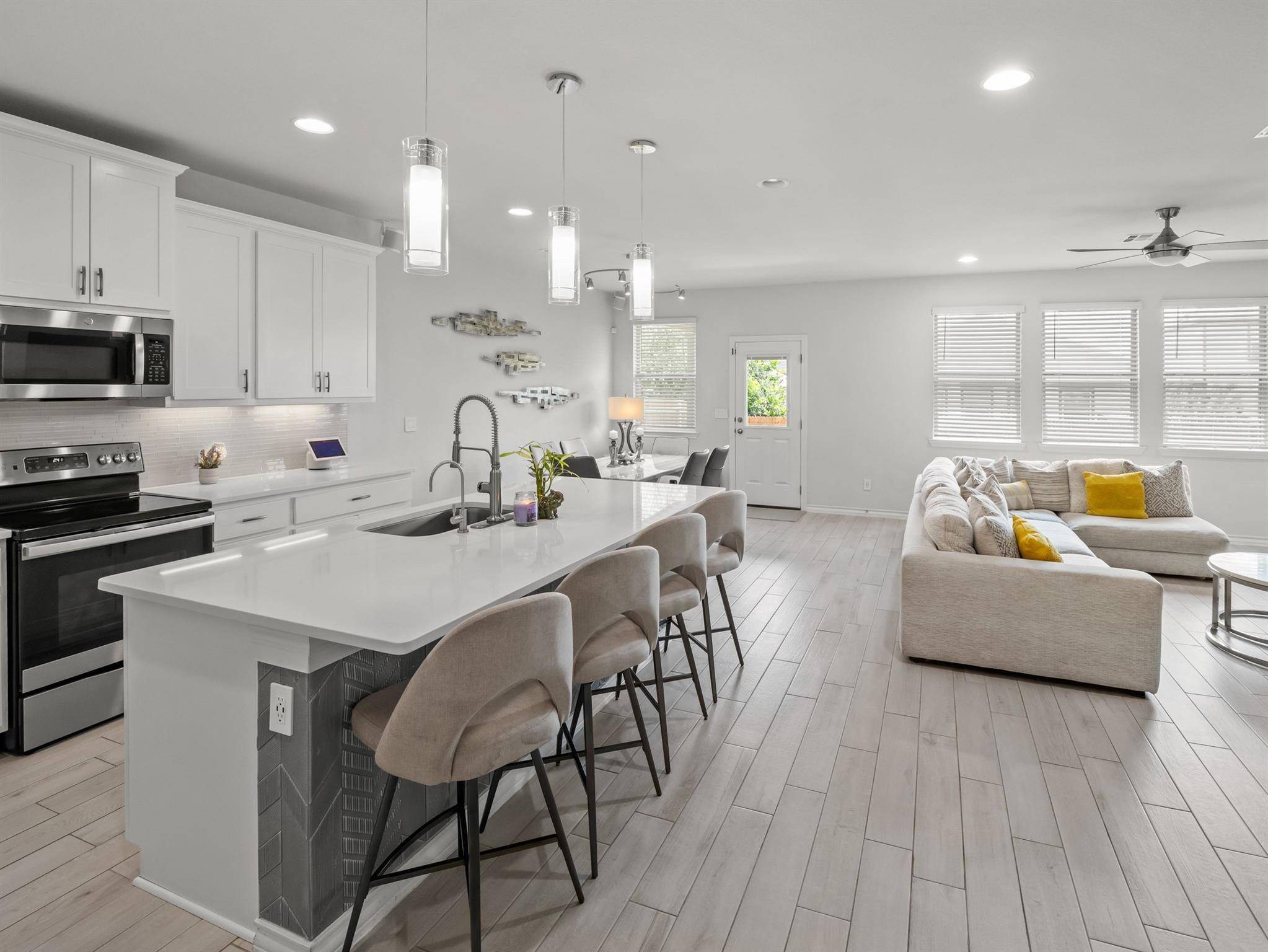 353 Capstone RD, Liberty Hill, TX 78642