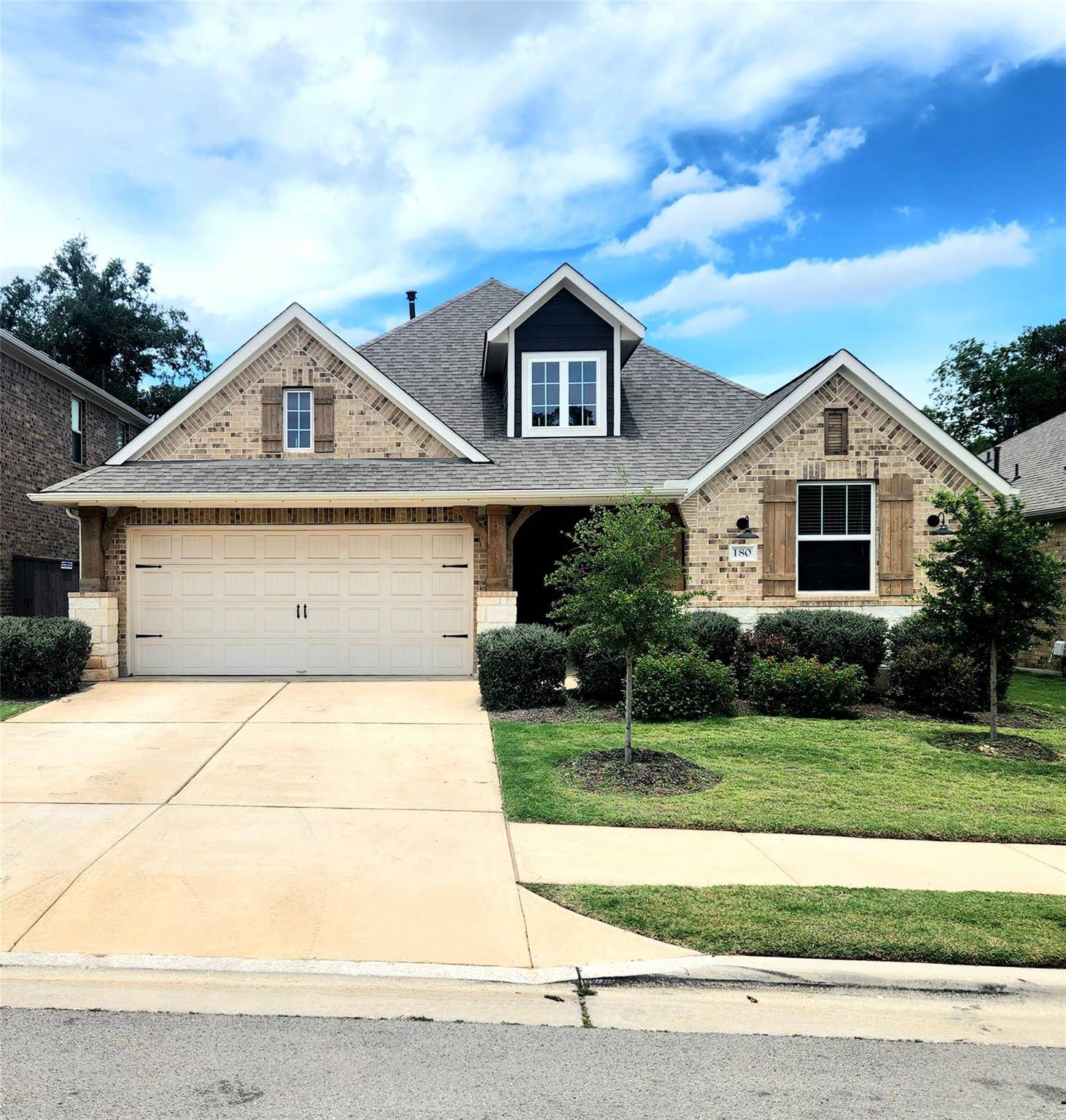 180 Golden Gate LN, Kyle, TX 78640