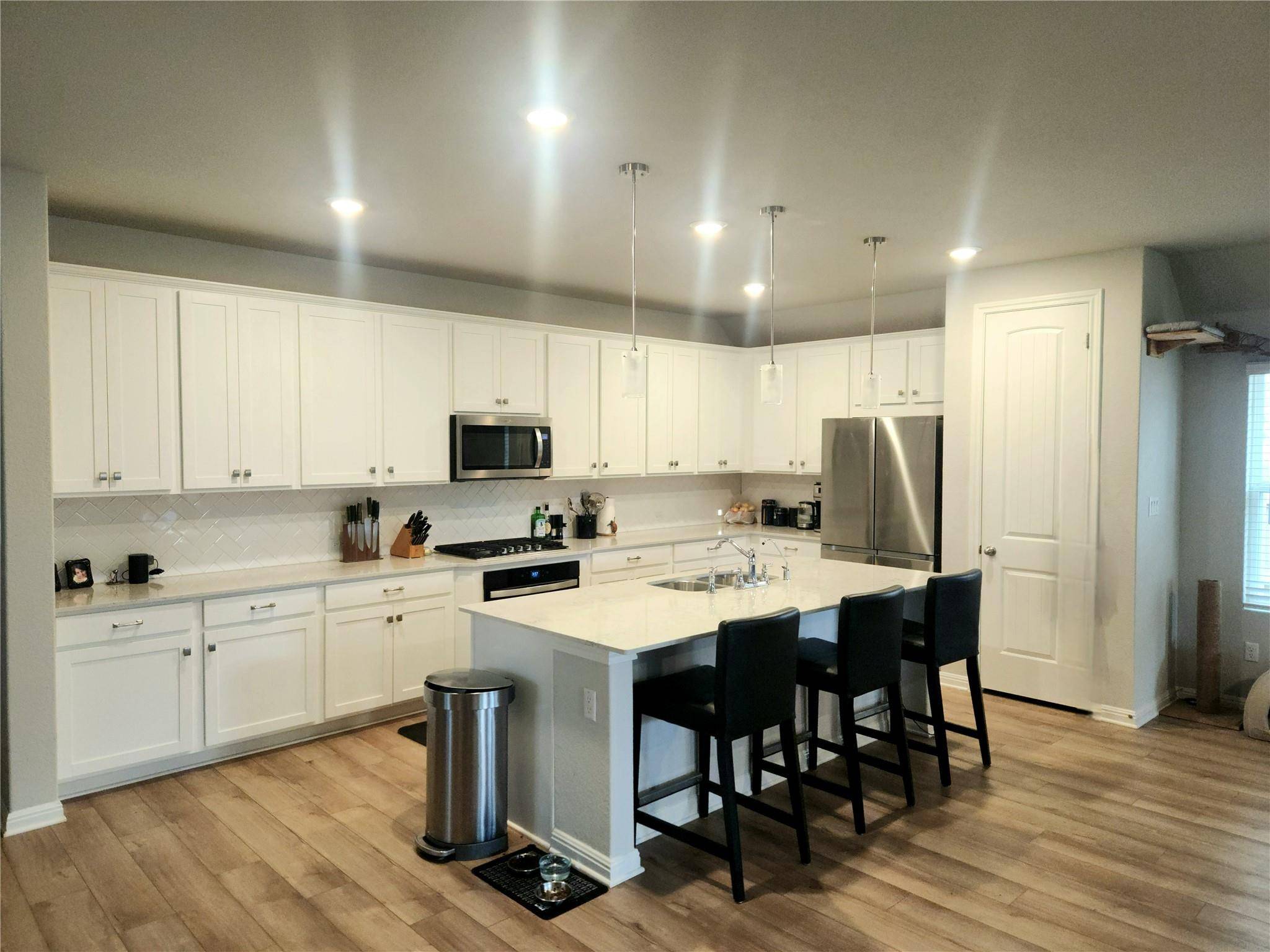 180 Golden Gate LN, Kyle, TX 78640