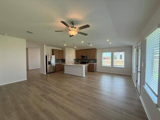 128 Skyview Farm LN, Liberty Hill, TX 78642