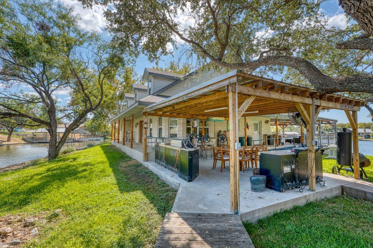 116 Shady CIR, Sunrise Beach, TX 78643