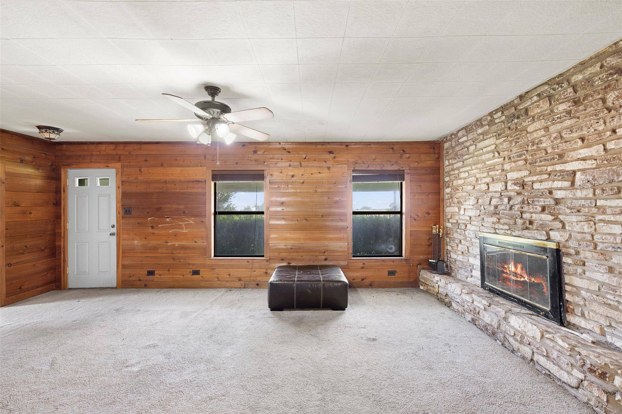763 Upper Elgin River RD, Elgin, TX 78621