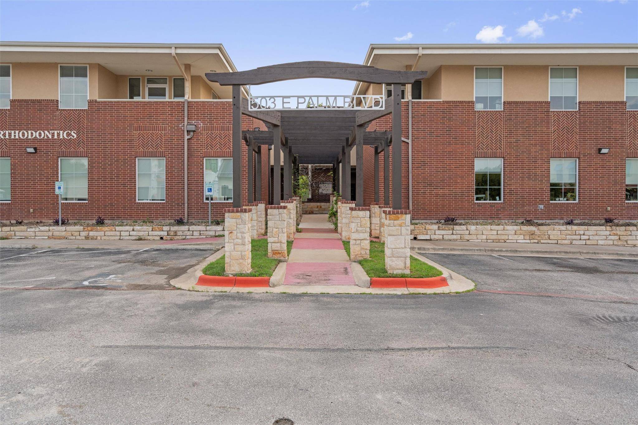 503 E Palm Valley BLVD #220, Round Rock, TX 78664